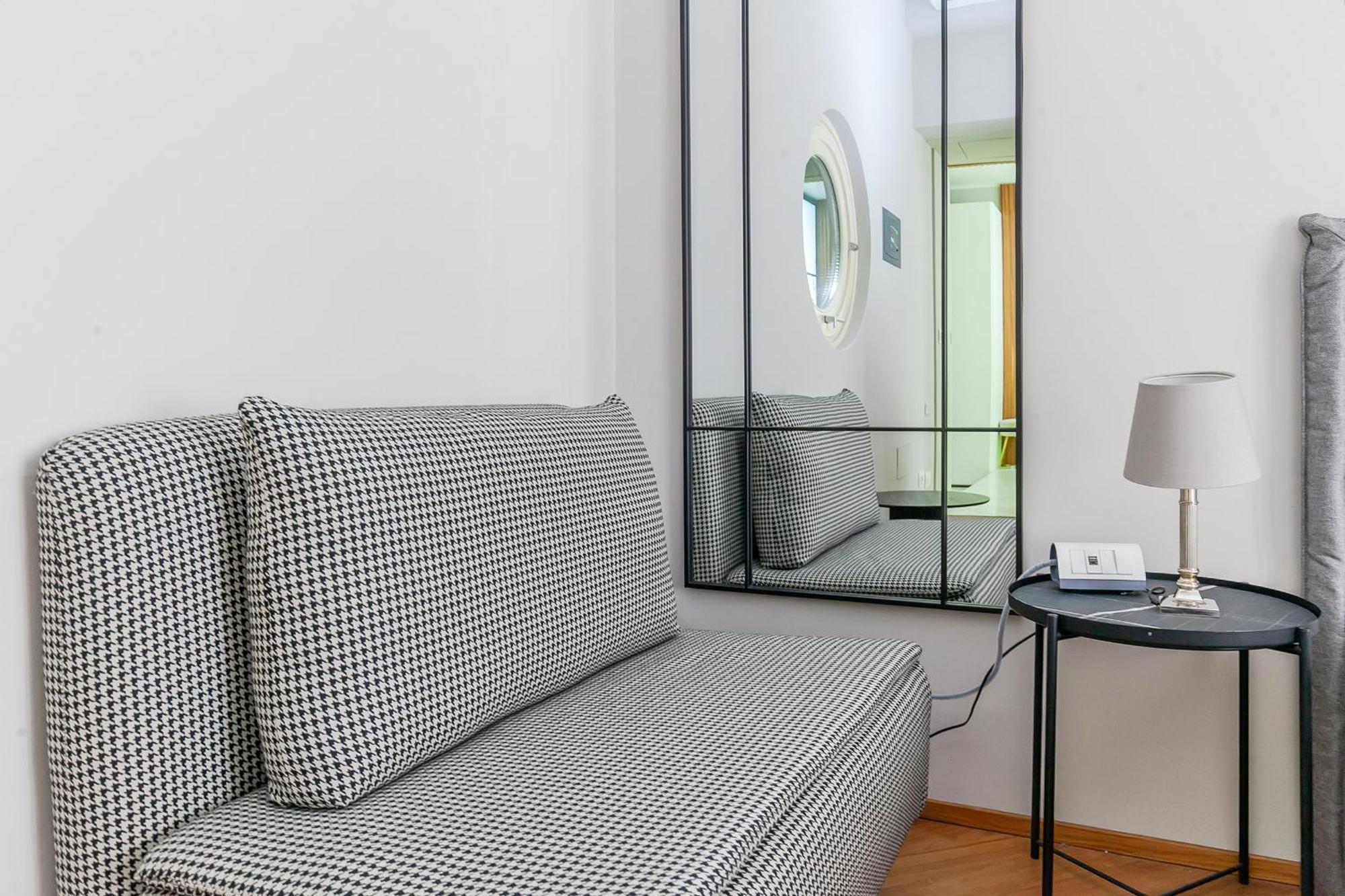 San Babila Prestige - A Few Steps From Duomo * Milan