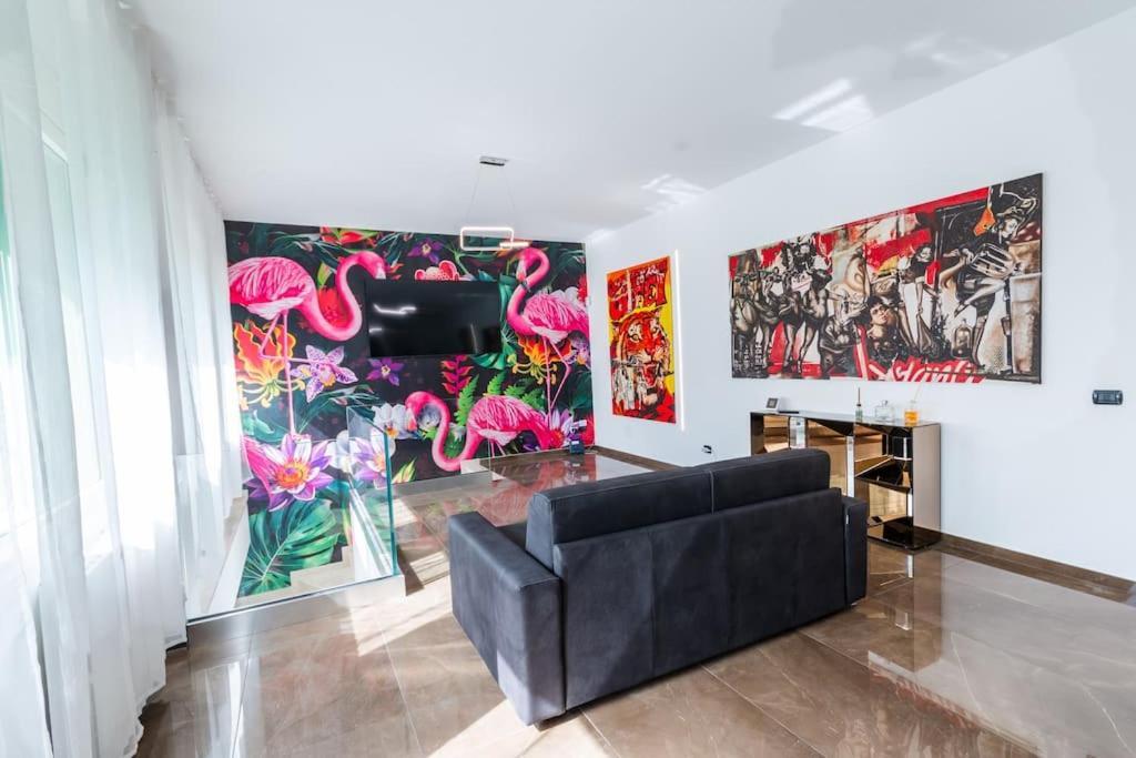 Luxury & Art A Due Passi Dall'universita Bocconi *