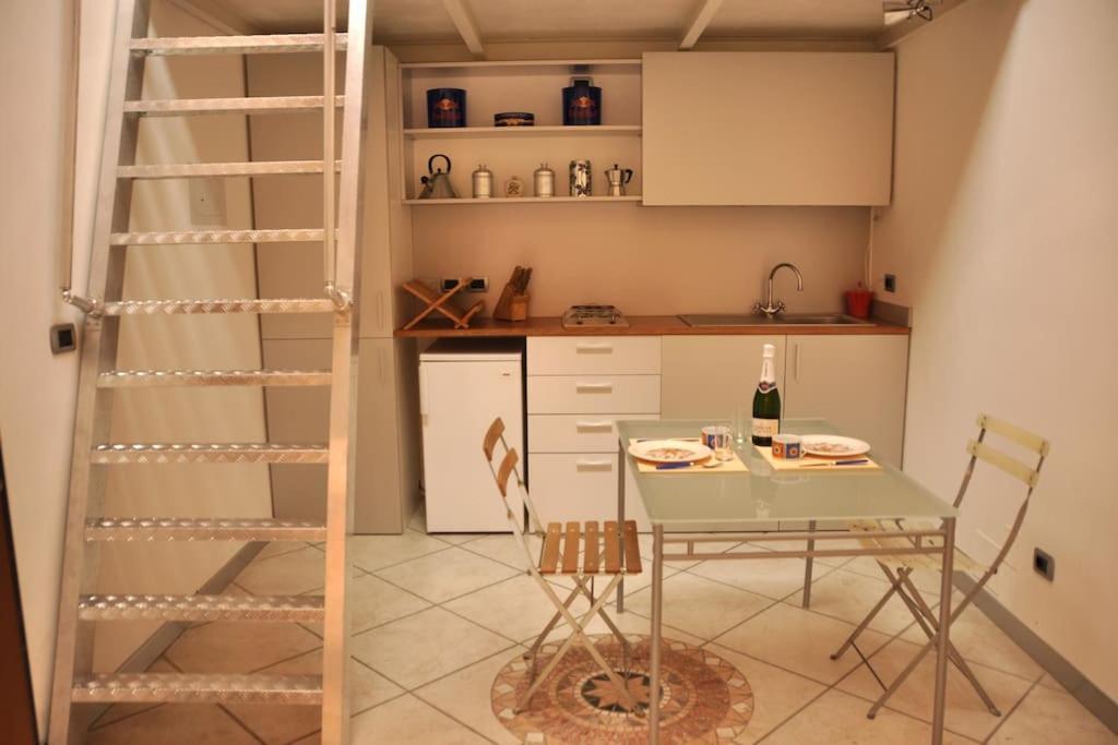 A Loft - Metro Centro- 5 Posti Apartment *