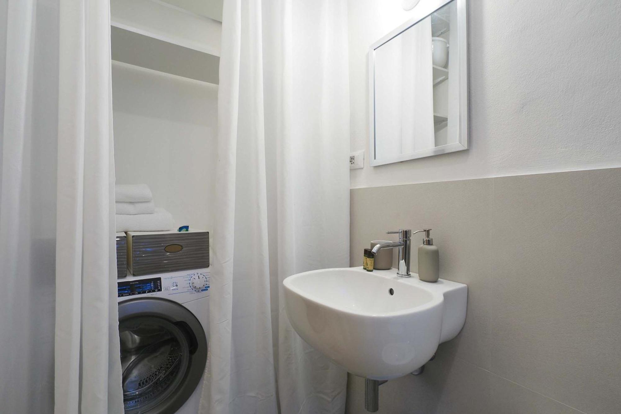 Brand New Flat Close To Sempione Garibaldi