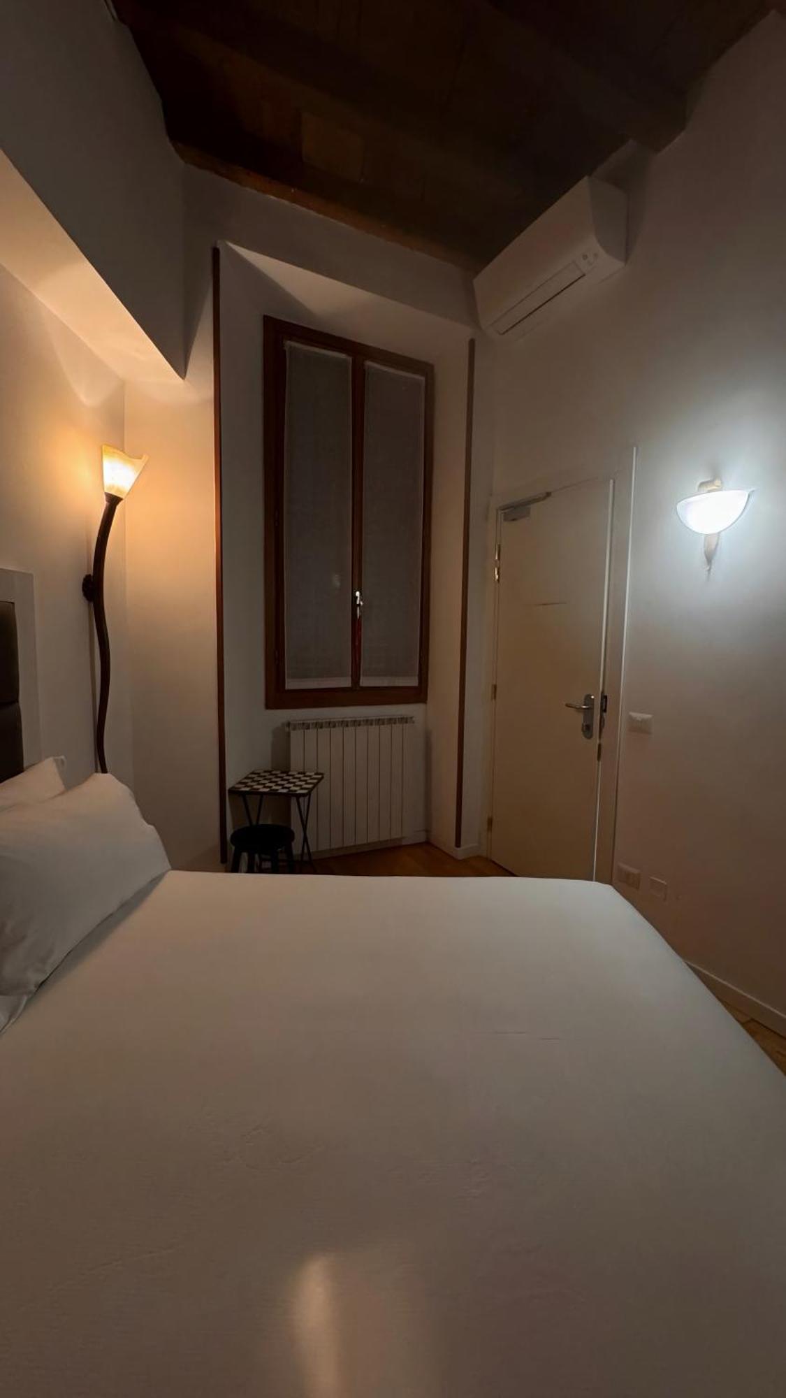 Room Apartment Milan
