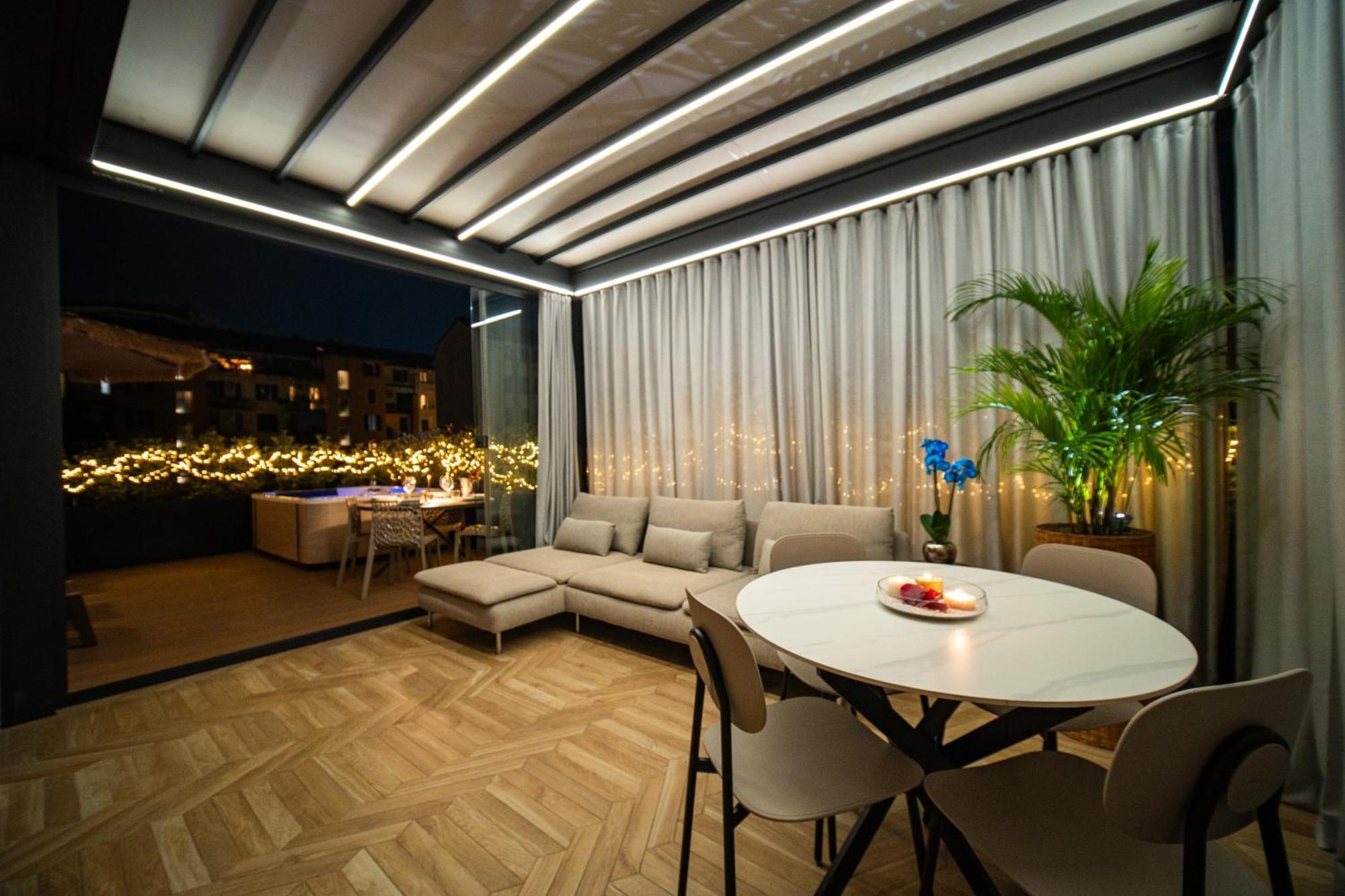 Modigliani Terrace Jacuzzi Golden House Apartamento *