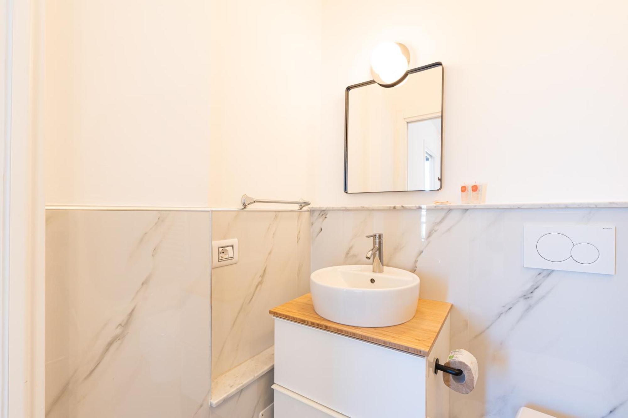 Moderno Bilocale Sui Navigli - Mirable Pm Apartment