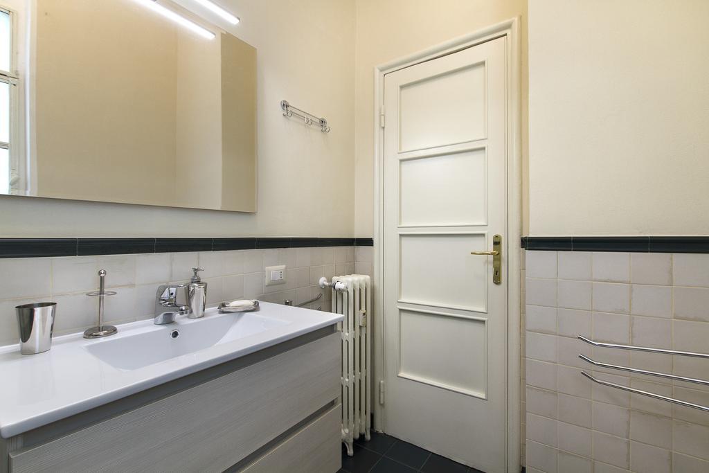 Papiniano 38 * Milan