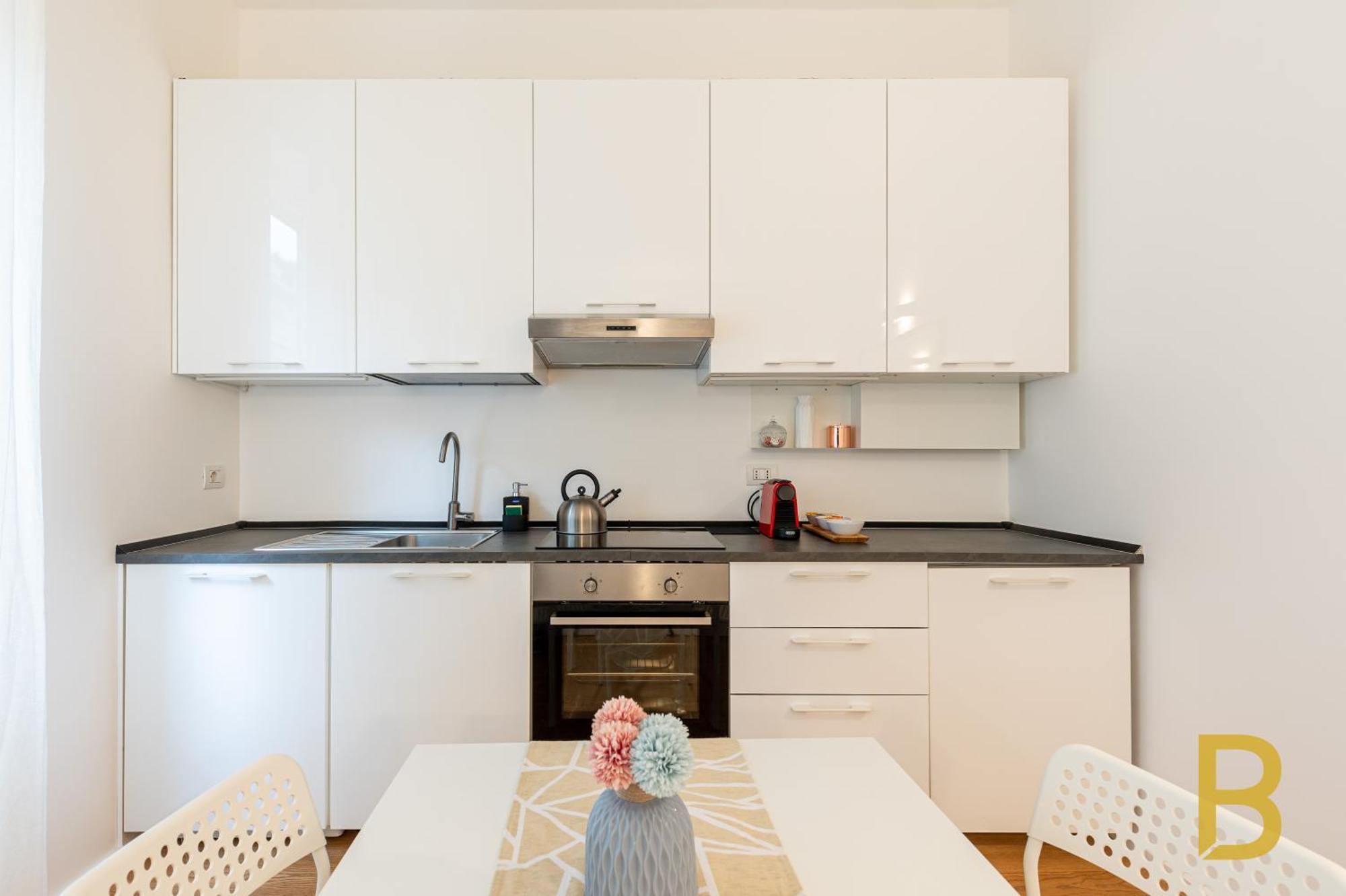 Apartment Beplace In De Amicis Milan