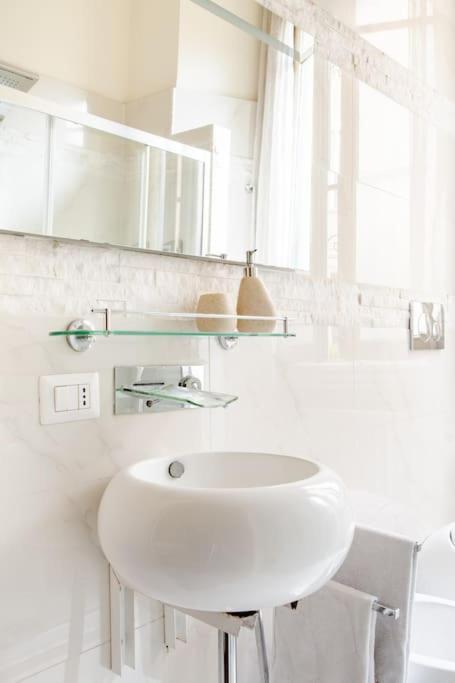 Guest house Exquisite Via Crema Milan