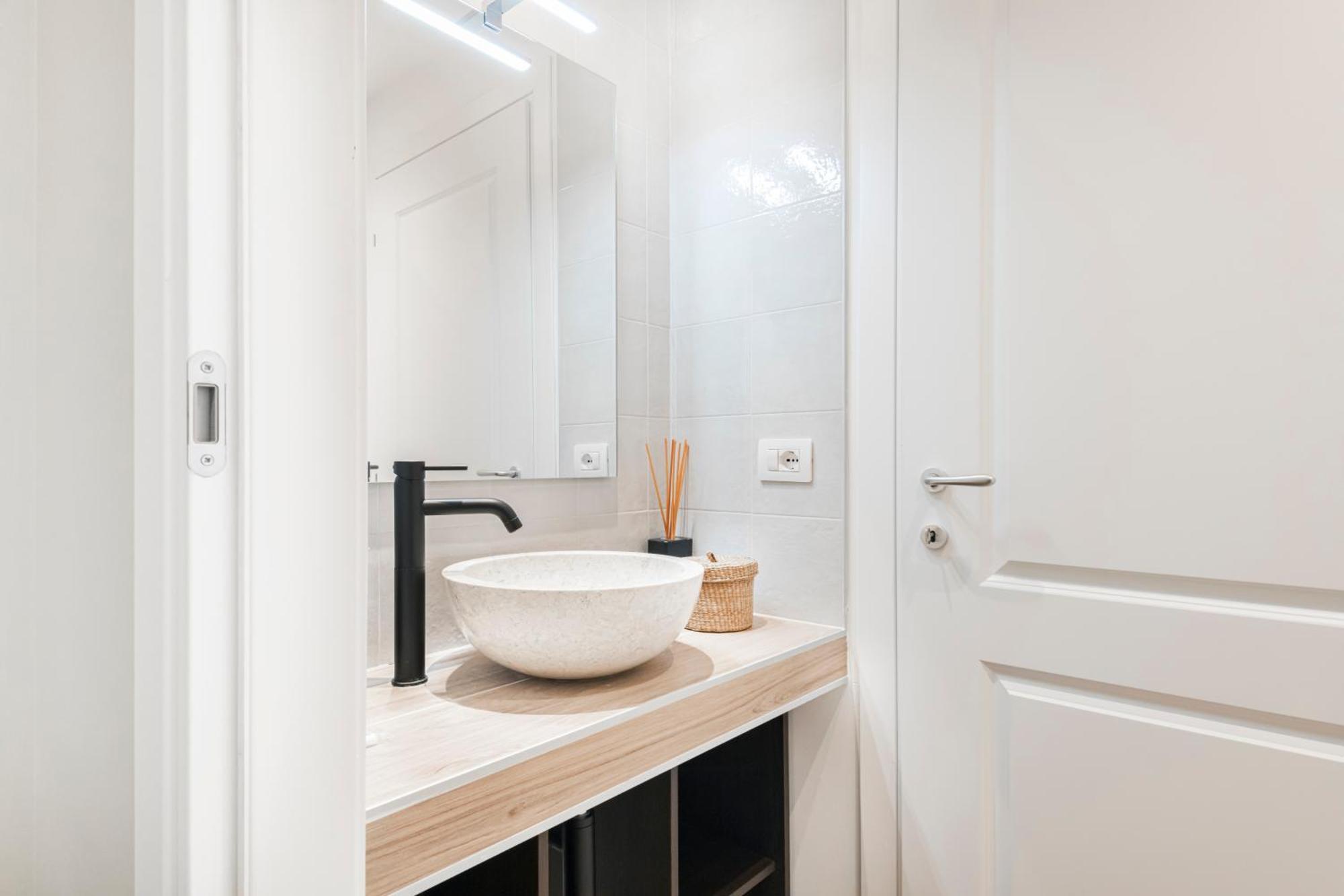 Easylife - Luminosa E Comoda Residenza Con Balcone Milan