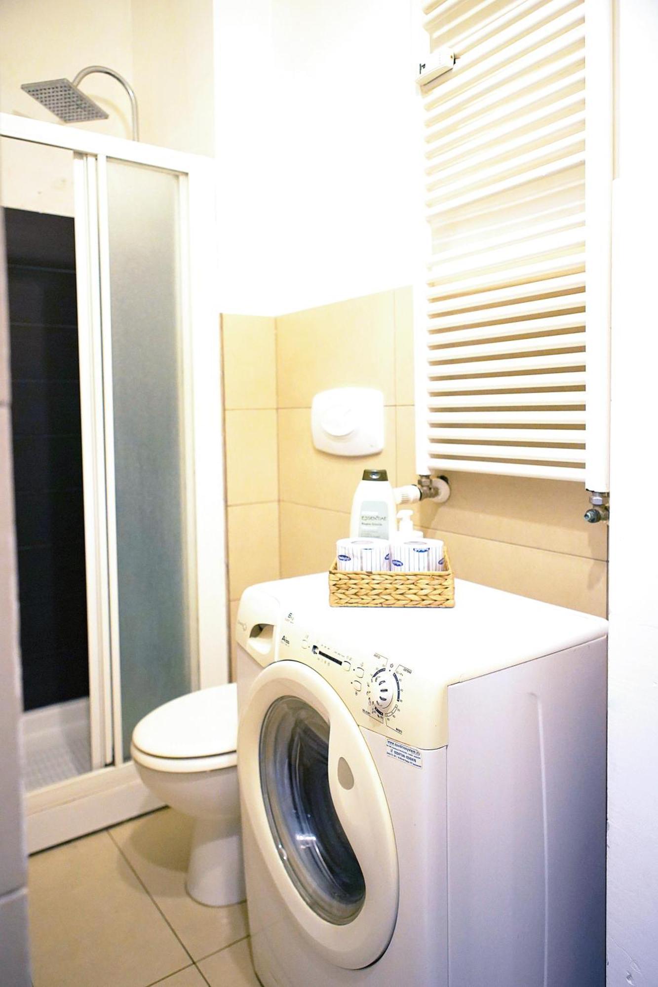 Smart Station Apartment