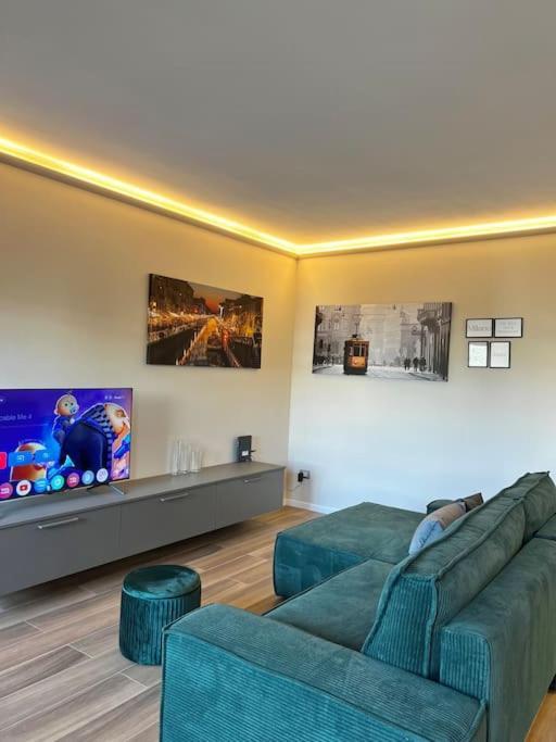 Stadio Fiera Ampio E Luminoso Con Balcone Apartment Milan