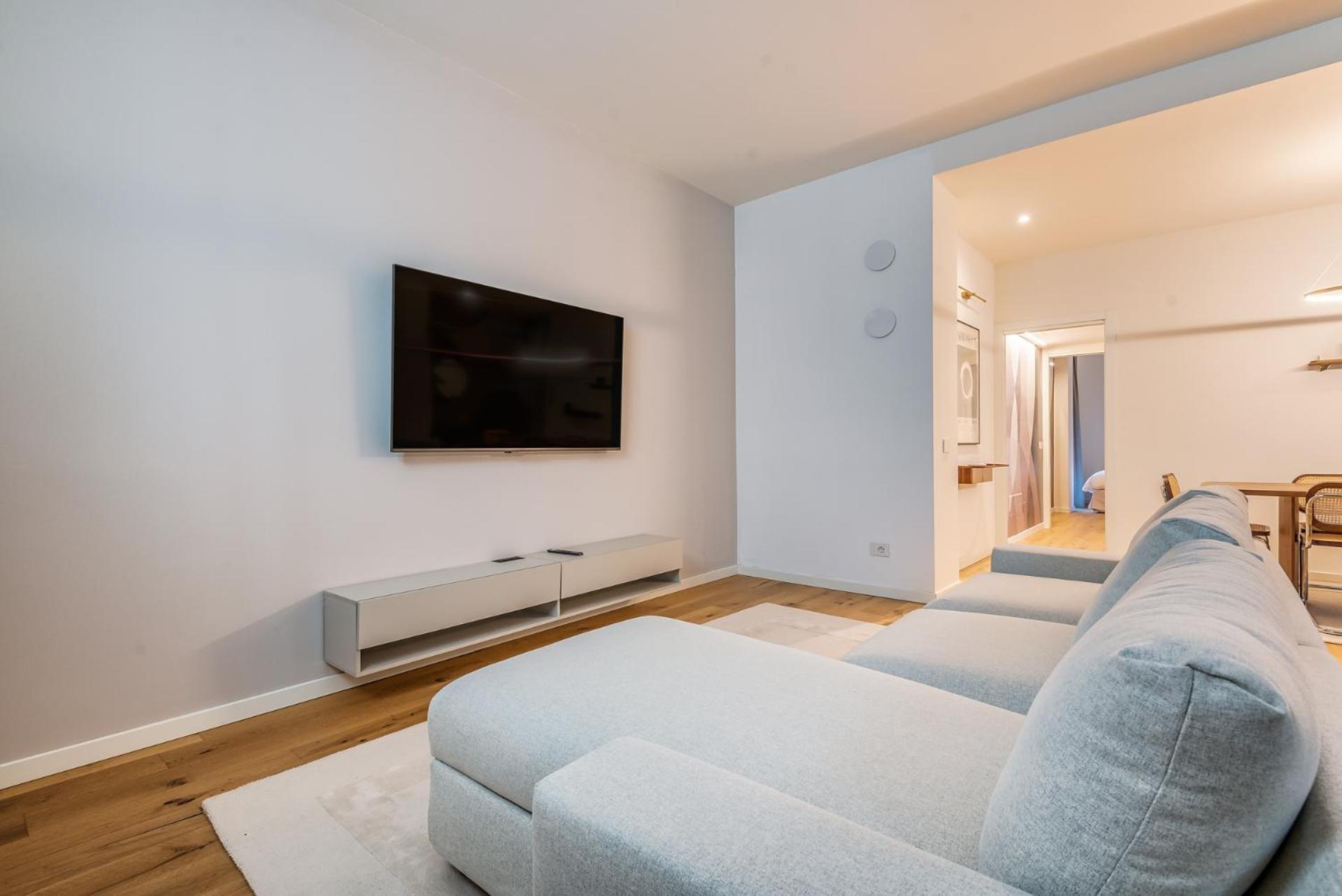 Apartment Brand New Via Melzi D'eril 18 4 Pax *