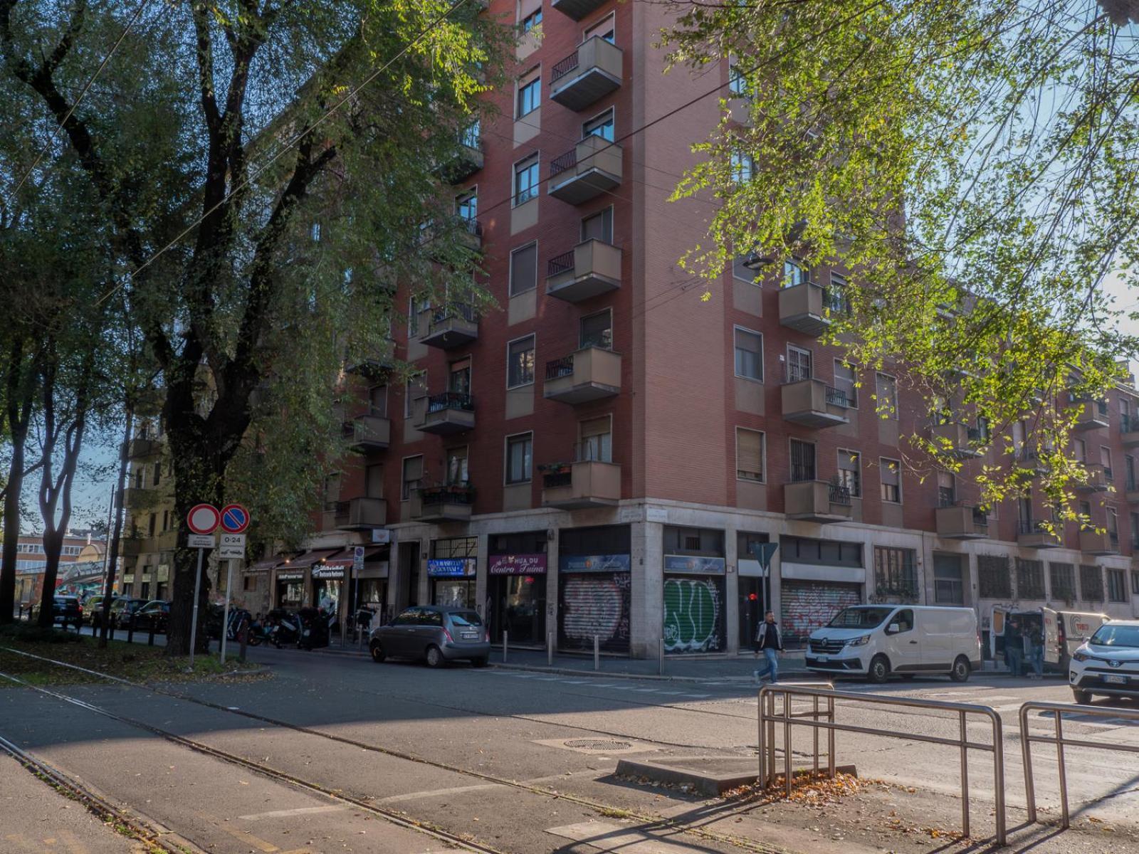 In Stile, Comodo Ed Elegante Apartment Milan