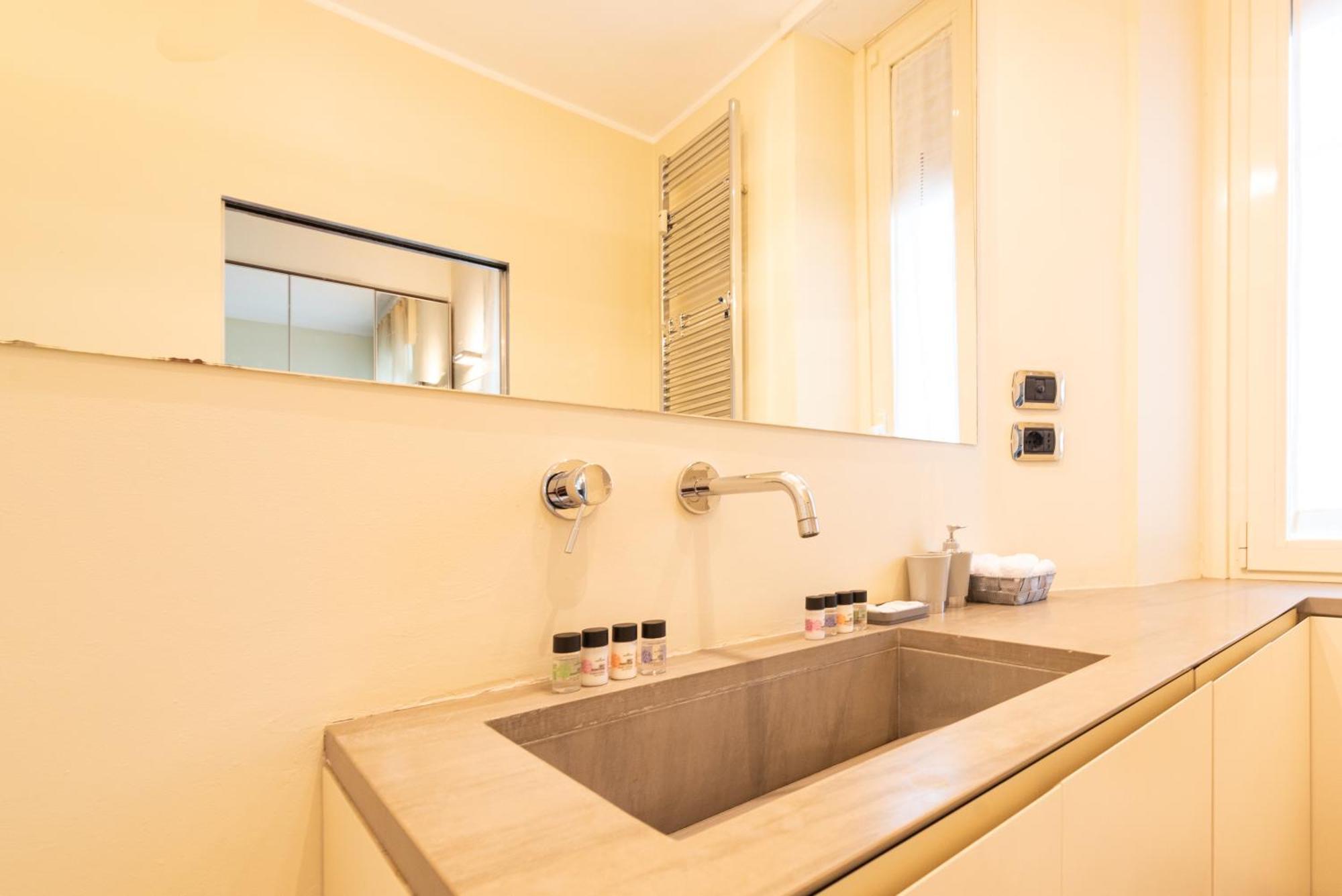 130 Sqm - Lima M1 - Elegant And Luxury Design Flat Apartamento Milão