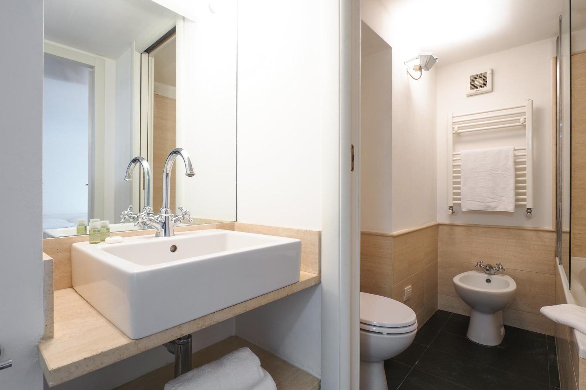 Apartamento Enchanting Loft Between History And Tranquility Milão
