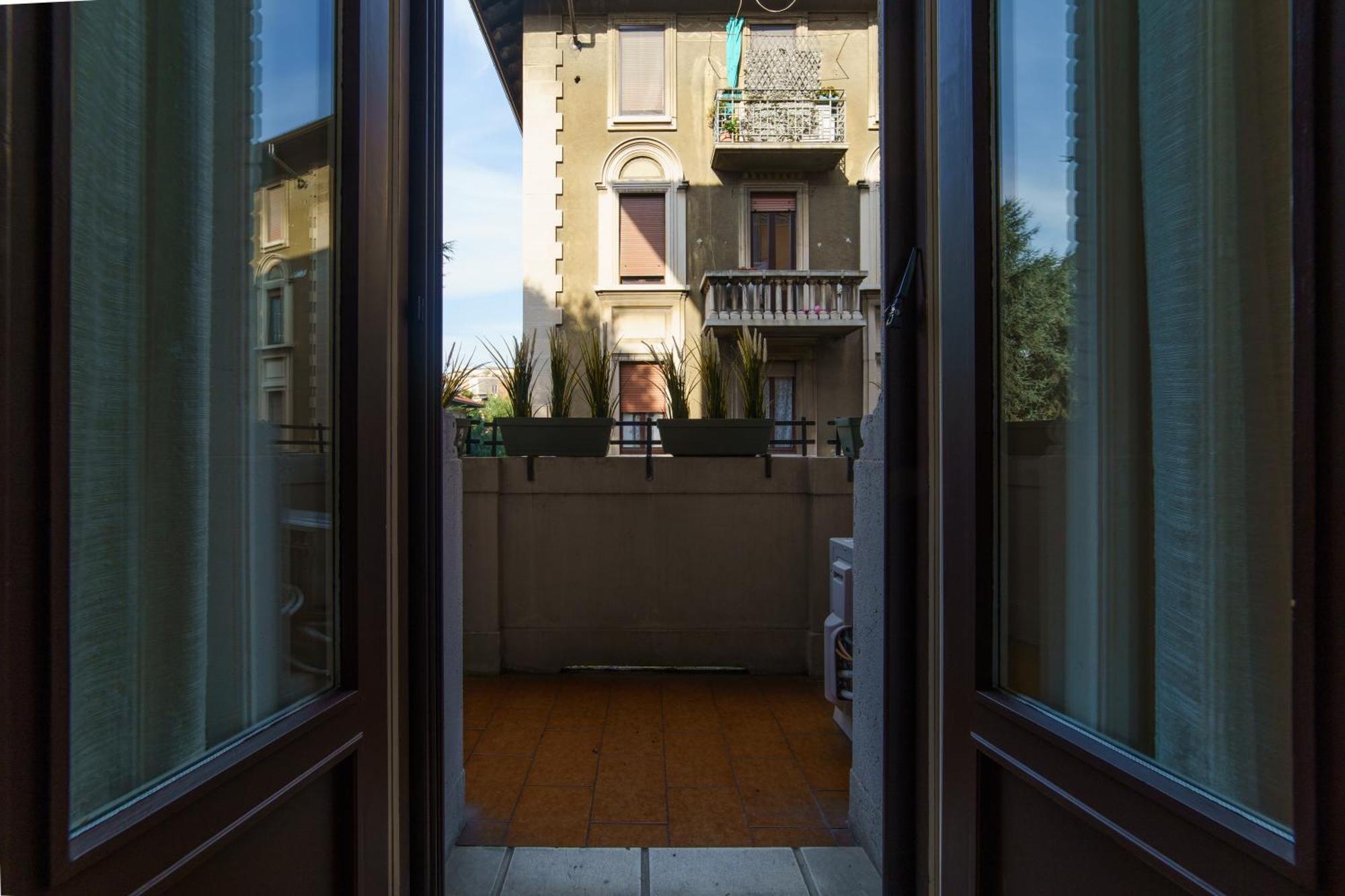 Intrho Vintage Flat Apartment Milan