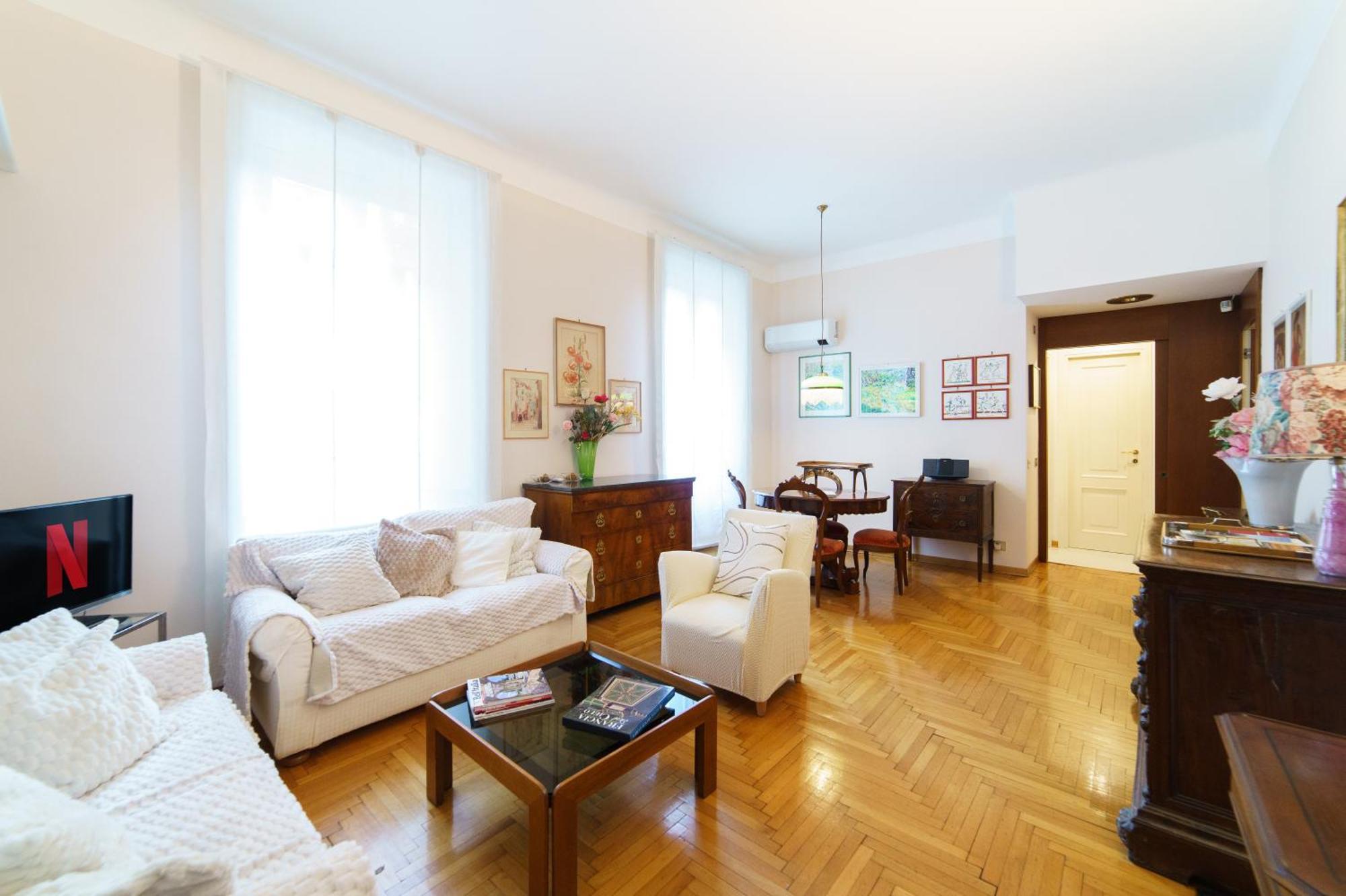 Intrho Vintage Flat