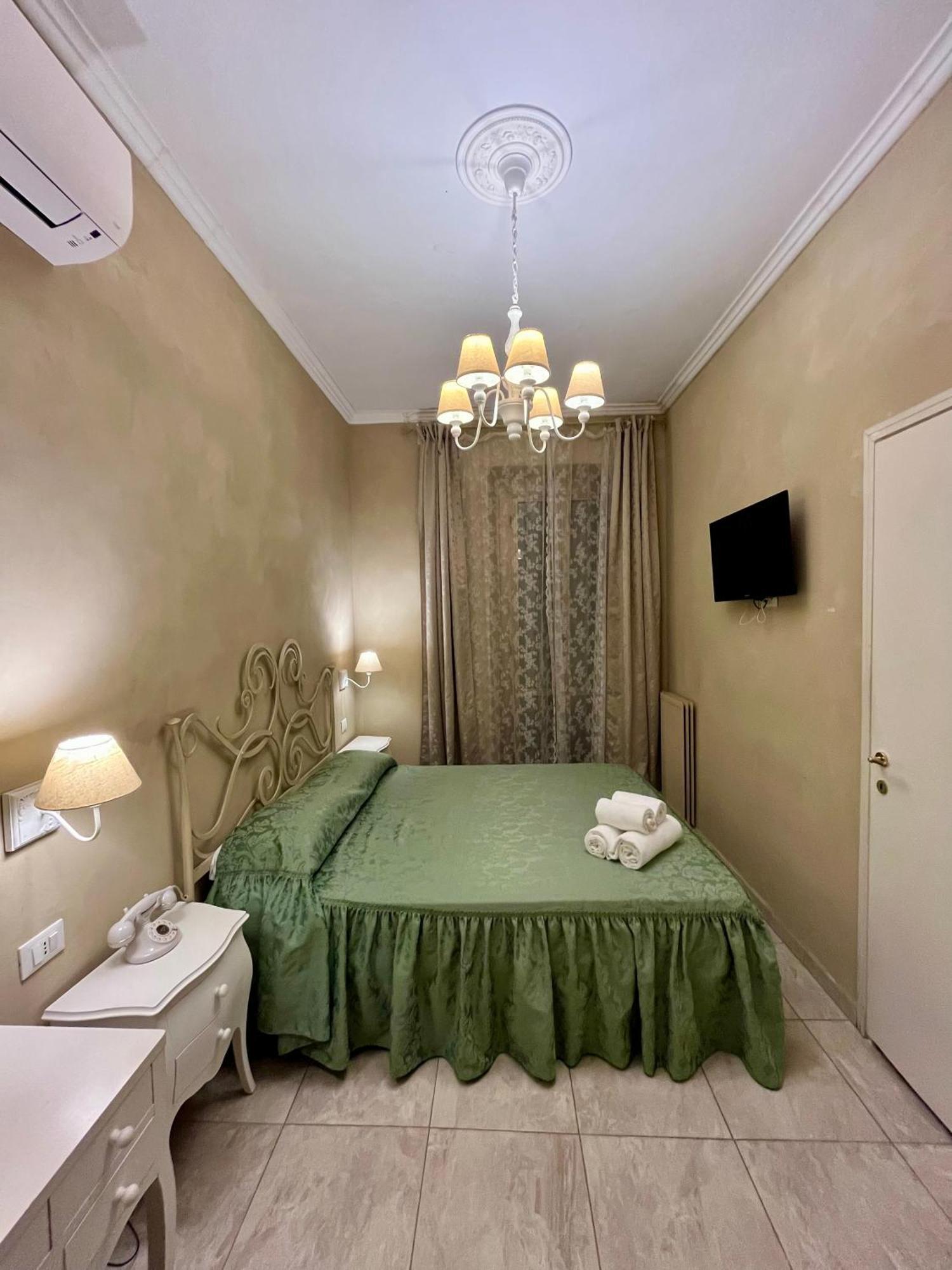 Boutique Calais Hotel