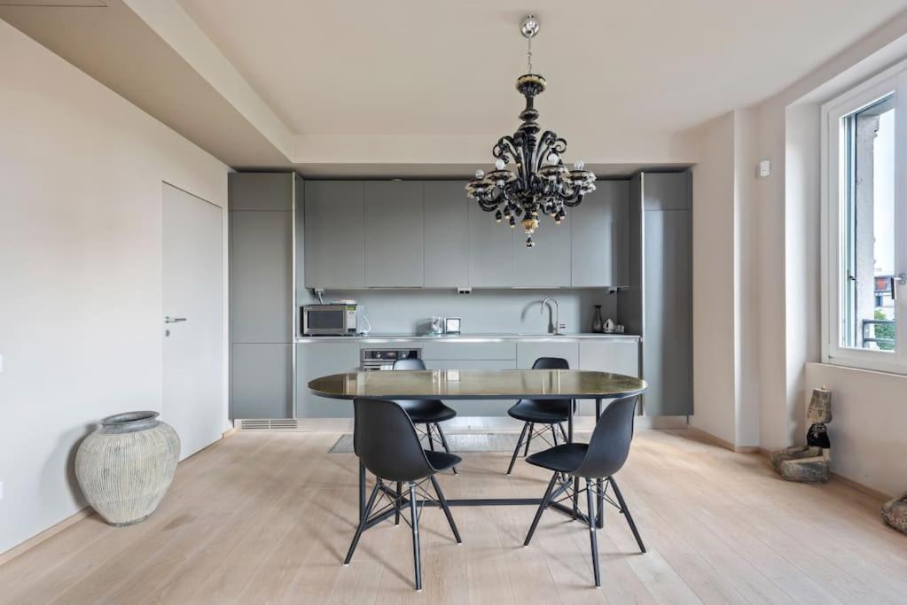 Easylife - Stylish Design In Fashion District Apartment Milan