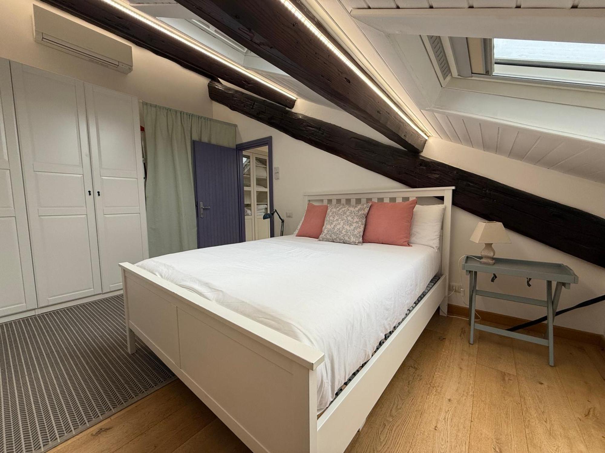 Holiday home Shabby Chic Attic In