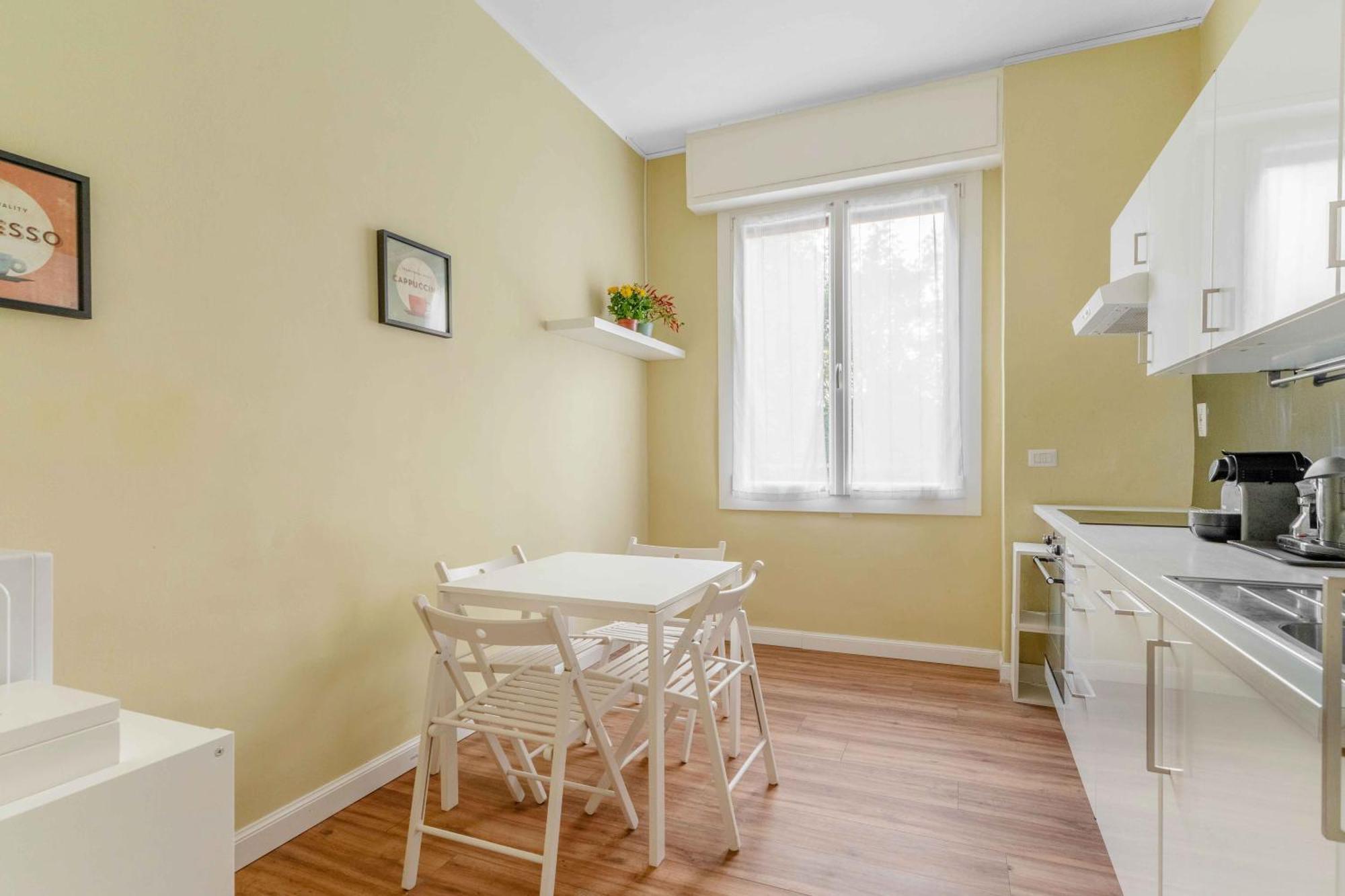 Apartment House San Siro M5 2 Netflix