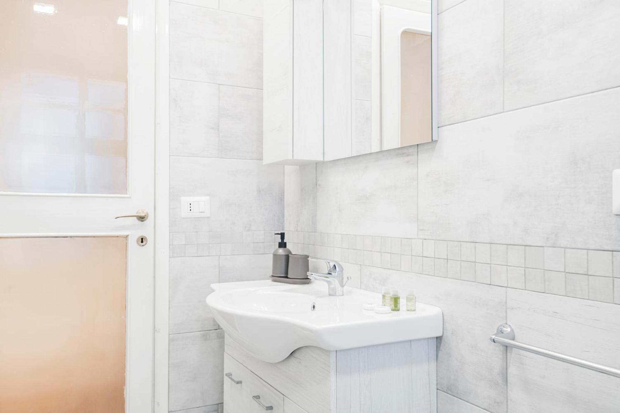 Apartamento Easylife - Elegant 3 Mins From Duomo *