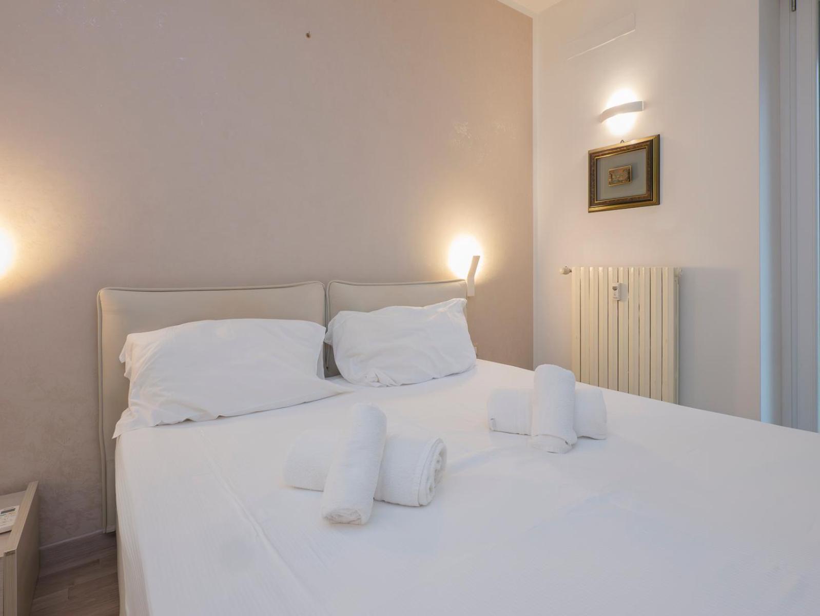 Apartment I Host - Della Torre 9 *