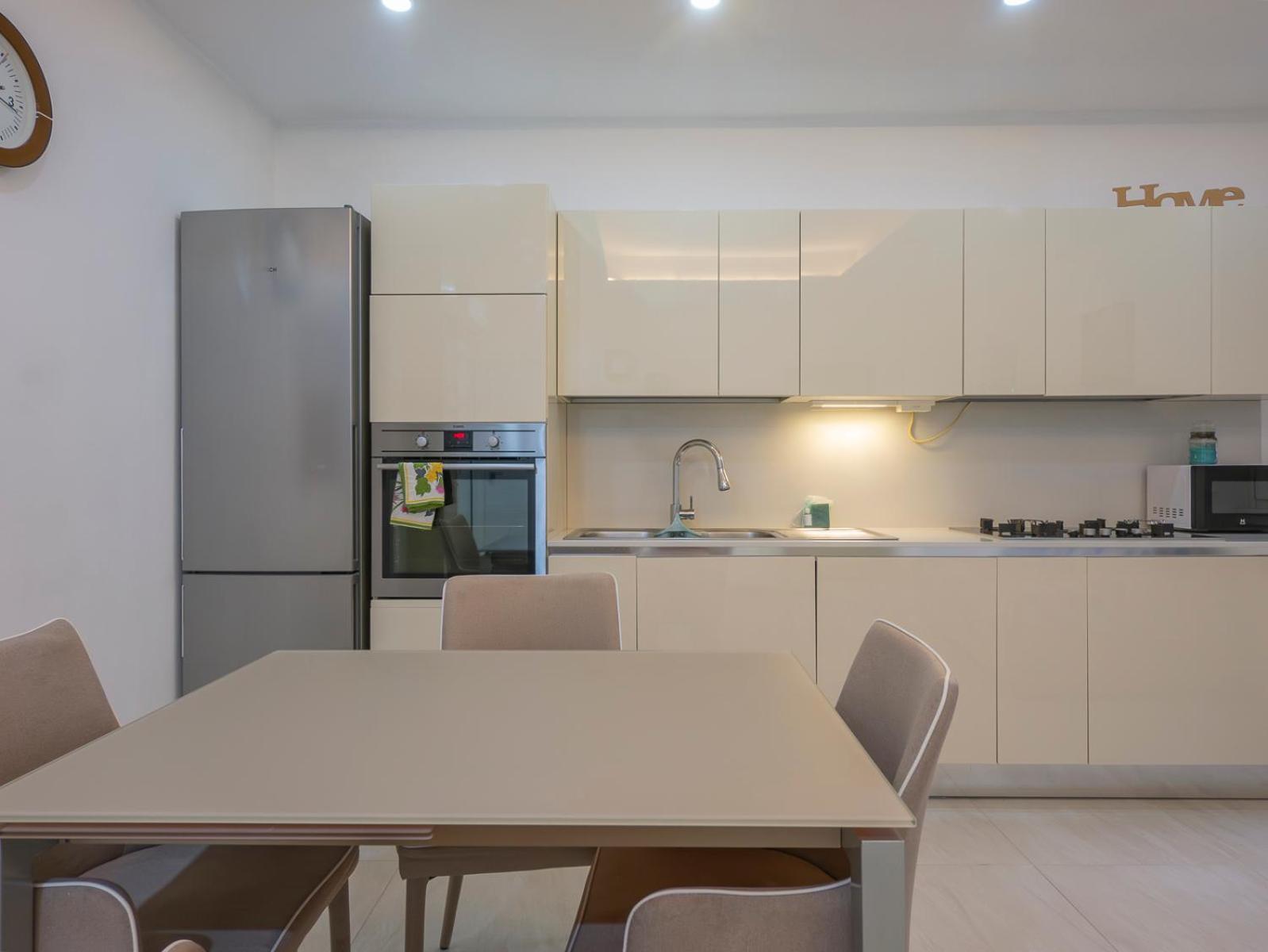 I Host - Della Torre 9 Apartment *