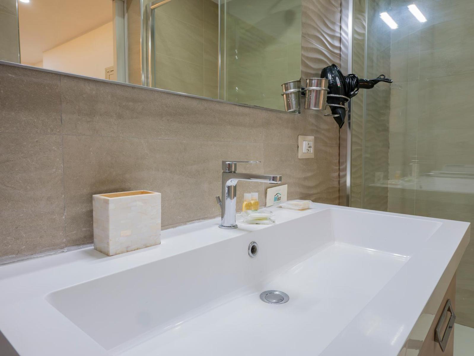 I Host - Della Torre 9 Apartment Milan