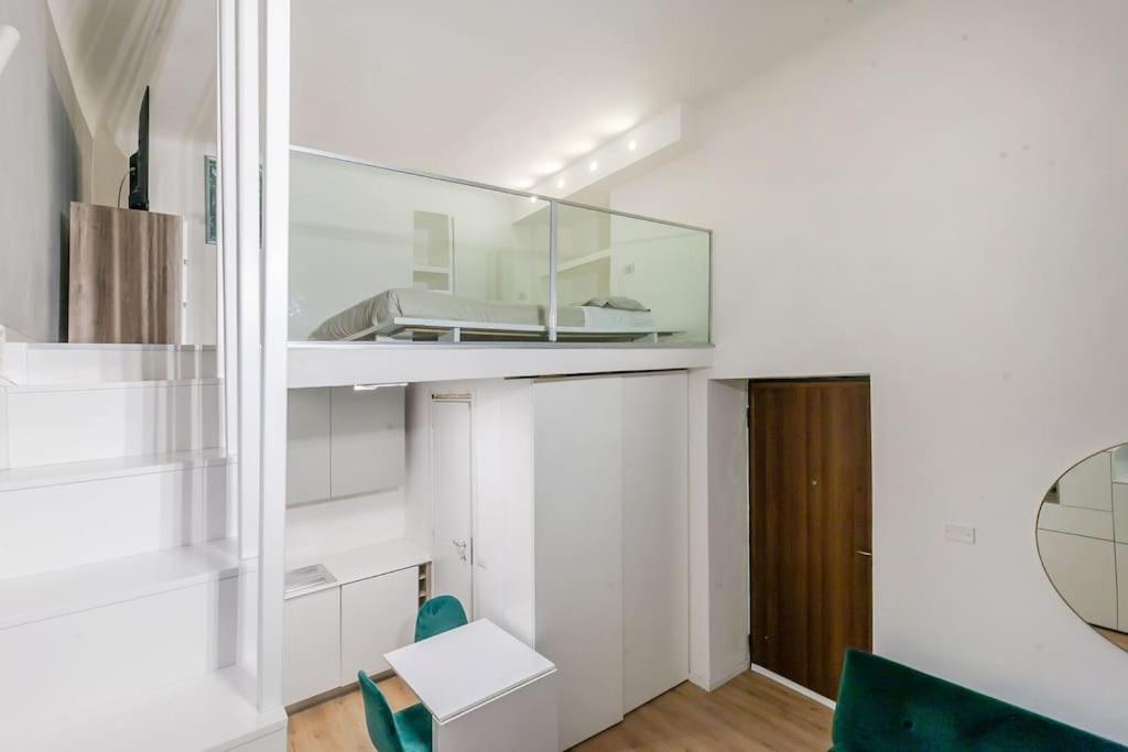 Elegante Pied-a-terre Stile & Comodita A Milan