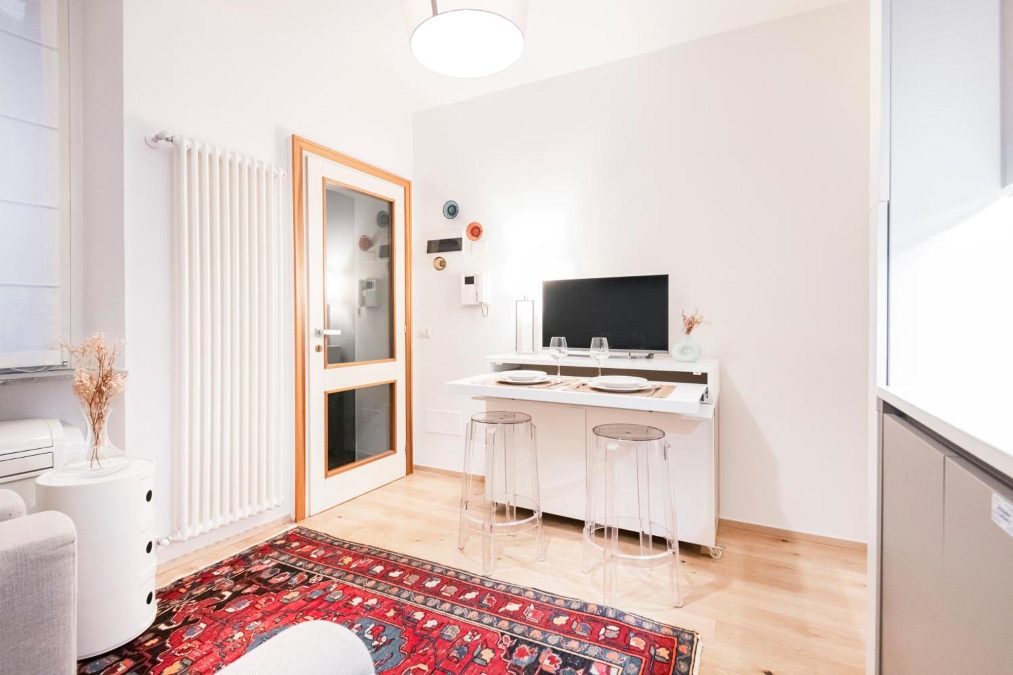 Cozy Flat At Colonne Di San Lorenzo By Easylife * Milan