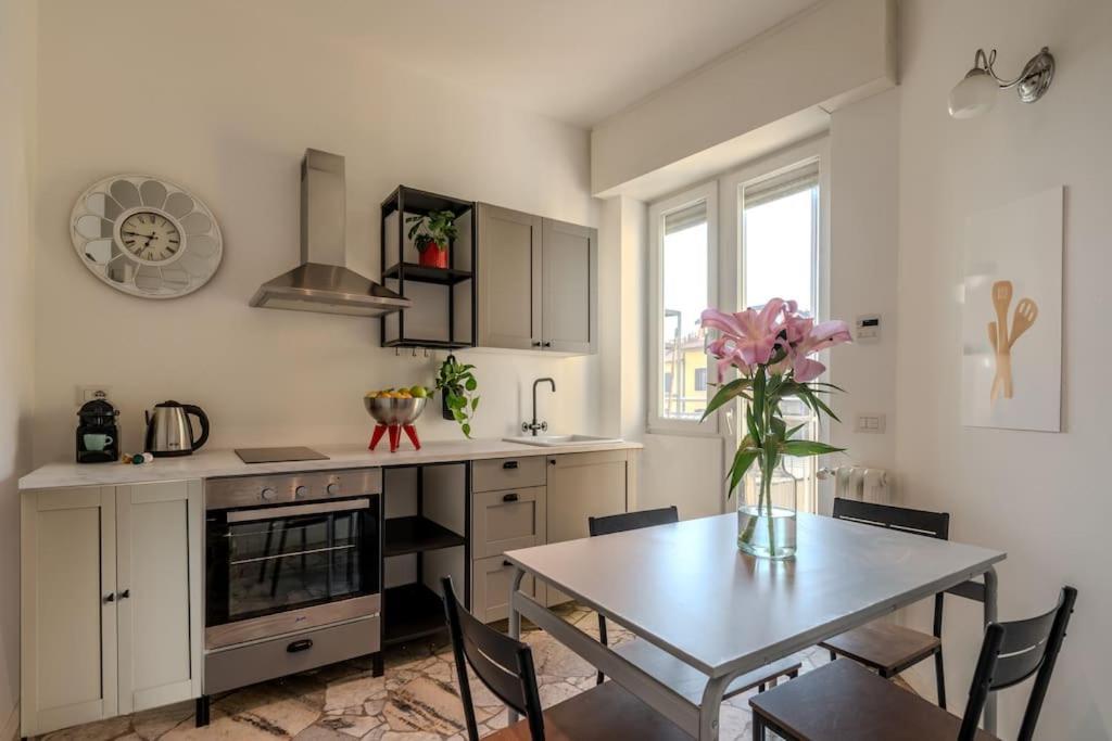 Station-duomo - 3 Bedrooms With Jacuzzi * Milan