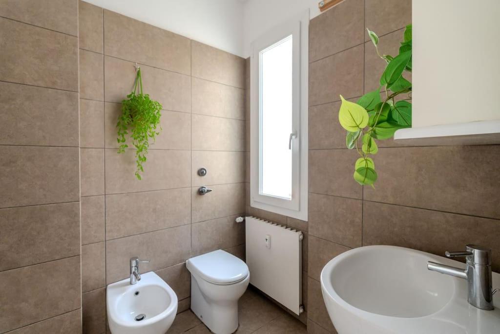 Apartment Station-duomo - 3 Bedrooms With Jacuzzi Milan