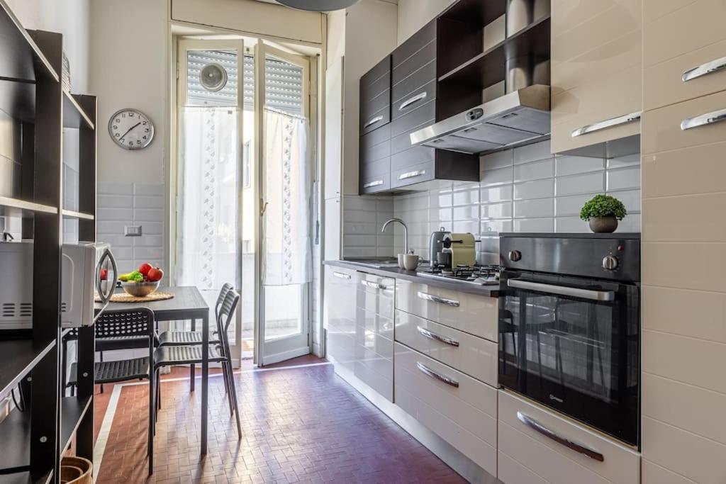 Appartamento 4 Bedrooms, 10 Guests, 250sqm, Terrace, 5mn Duomo *
