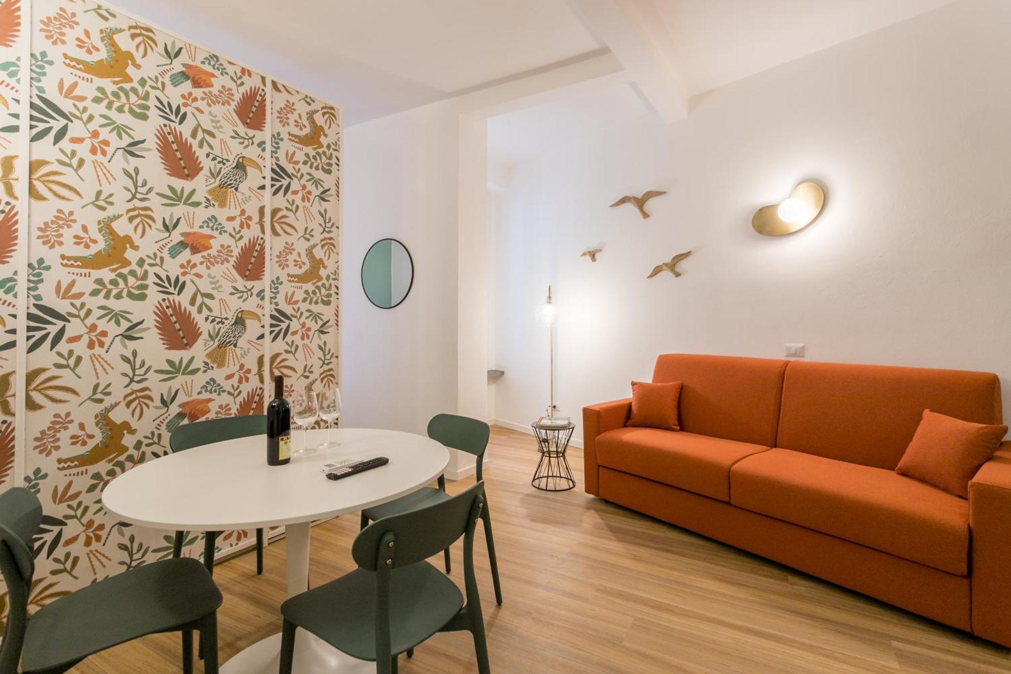 Co99- Large Lanzone Apartment *