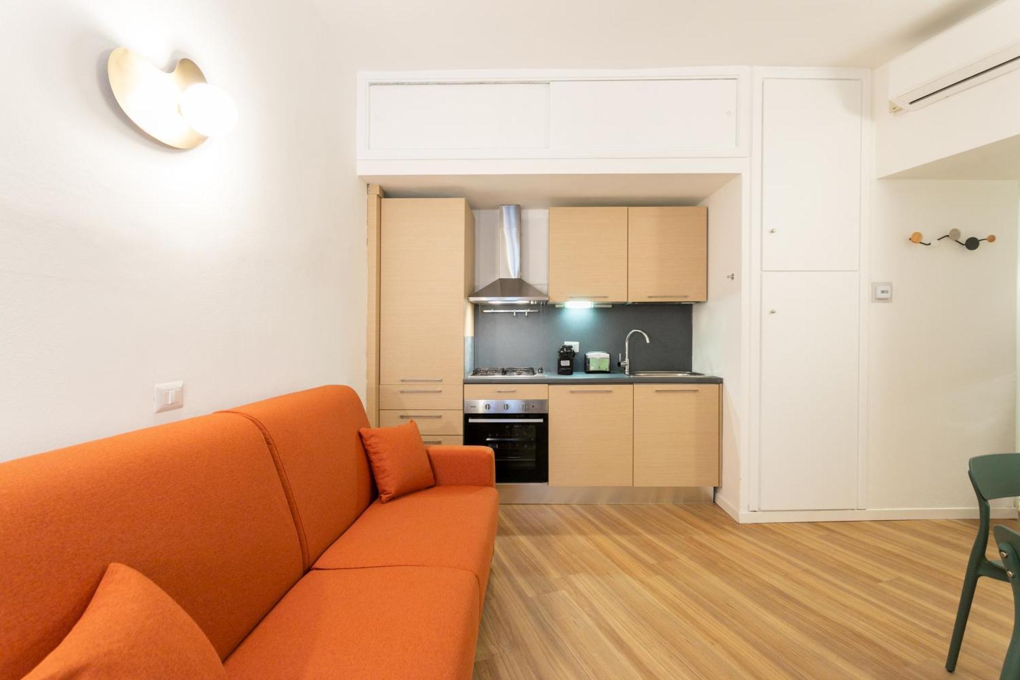 Apartment Co99- Large Lanzone