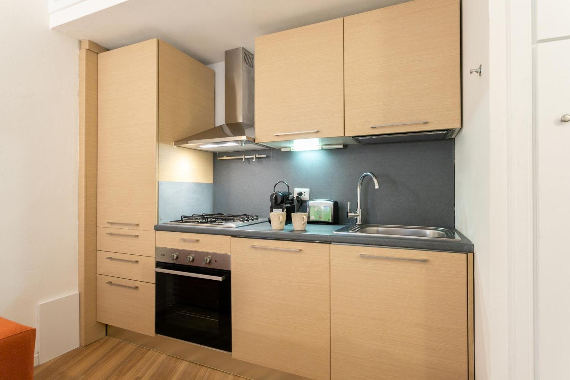 Apartment Co99- Large Lanzone Milan