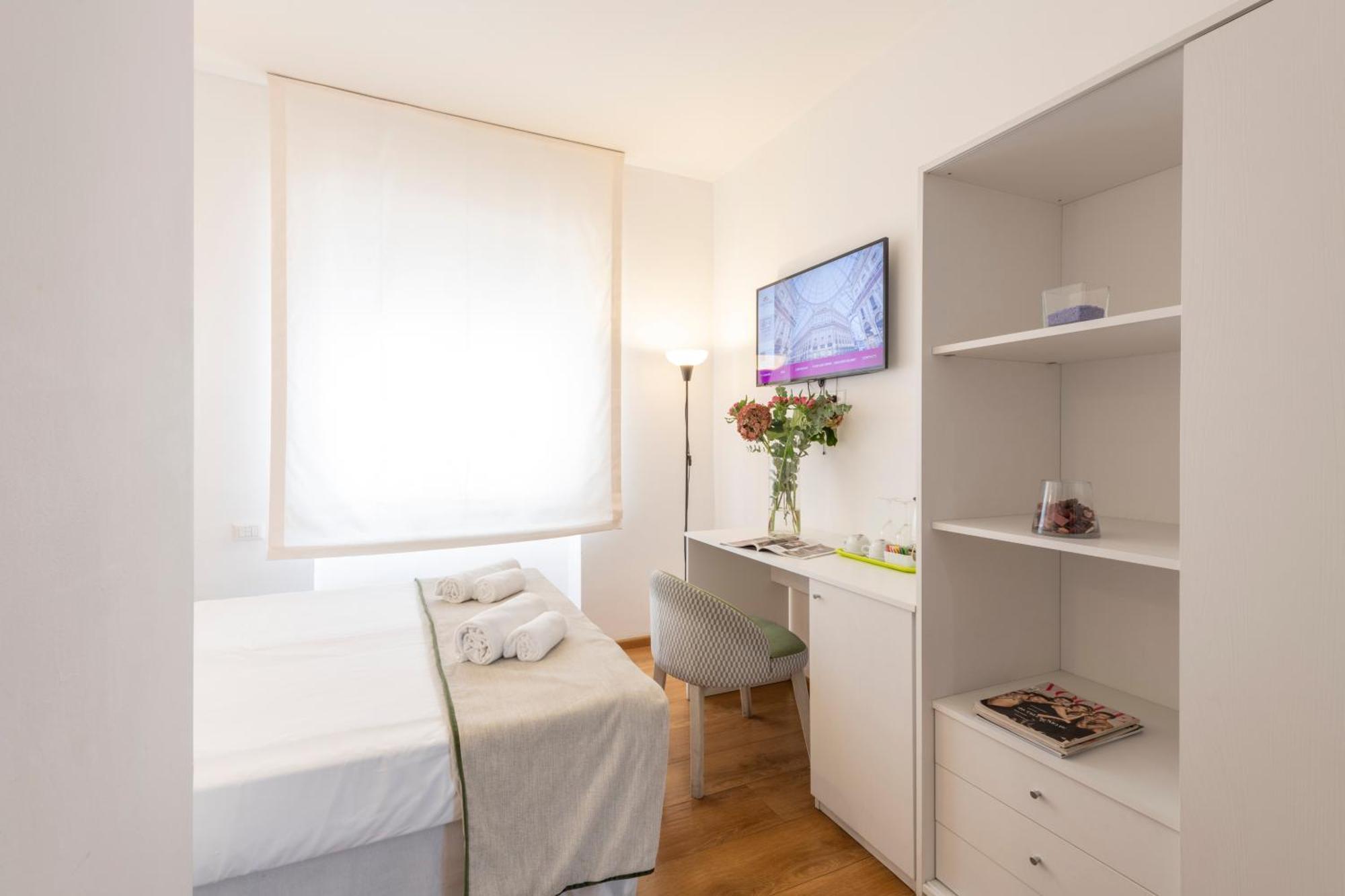 Flowers Guest house Milan