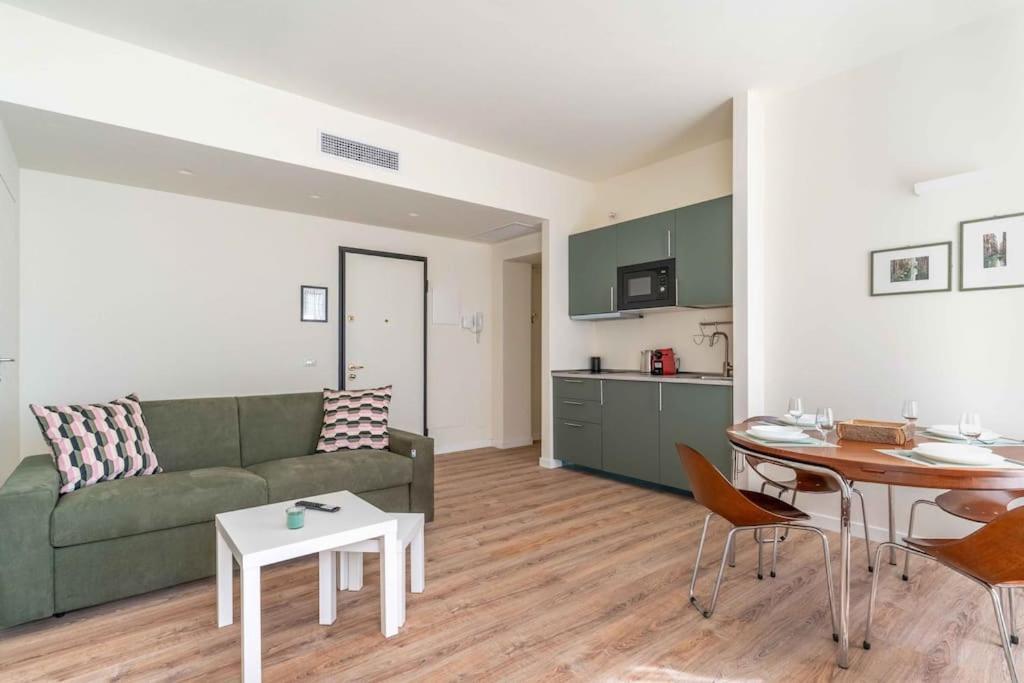 Apartment Three-room - Navigli Area Con Ac Milan