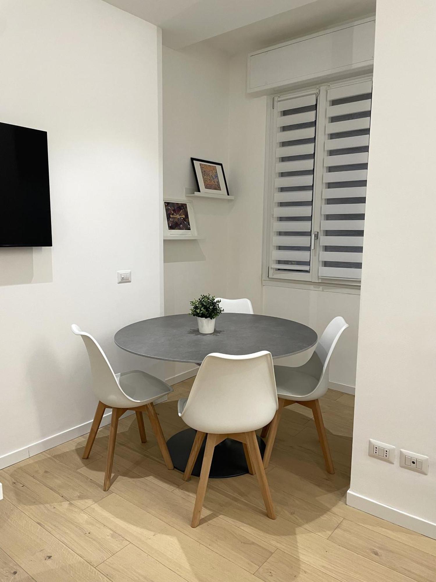 Via Giulio Cesare Procaccini 69 Sub 28 - Sempione Luxury Apartment *