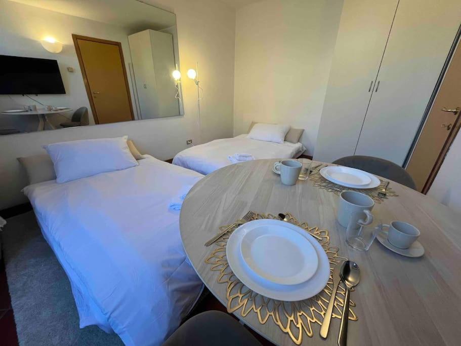 Monolocale In Centro Con Terrazzo Apartment Milan