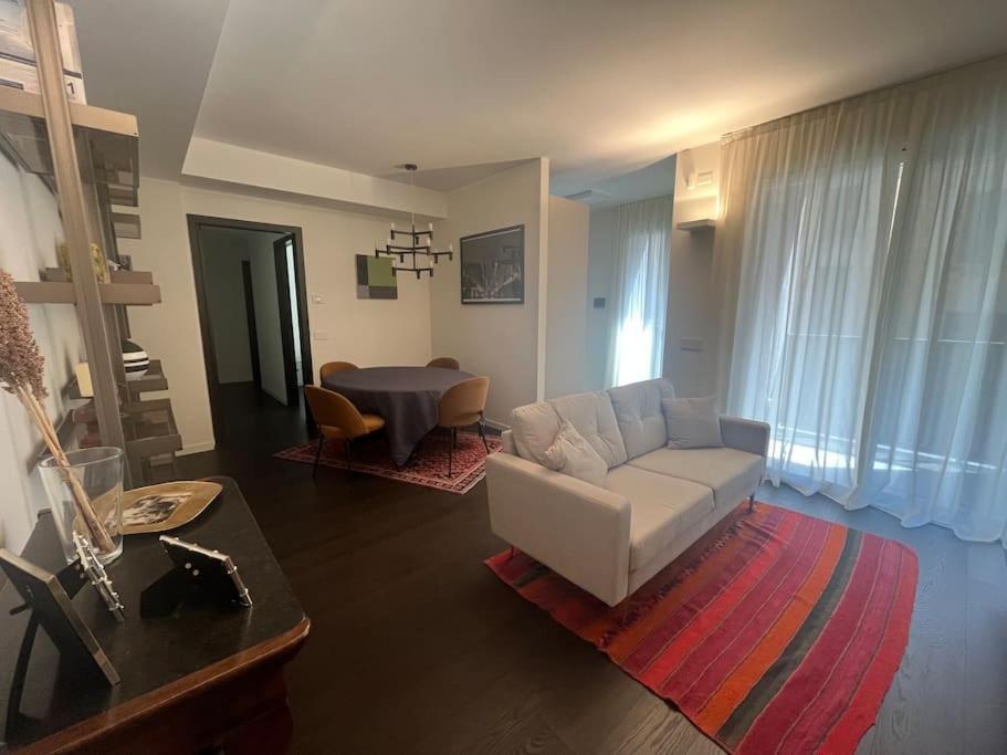 Holiday home Luxury Close To Citylife Milan