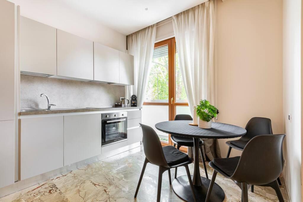 Duomo-centrale Eco Design Close To Subway Apartment Milan