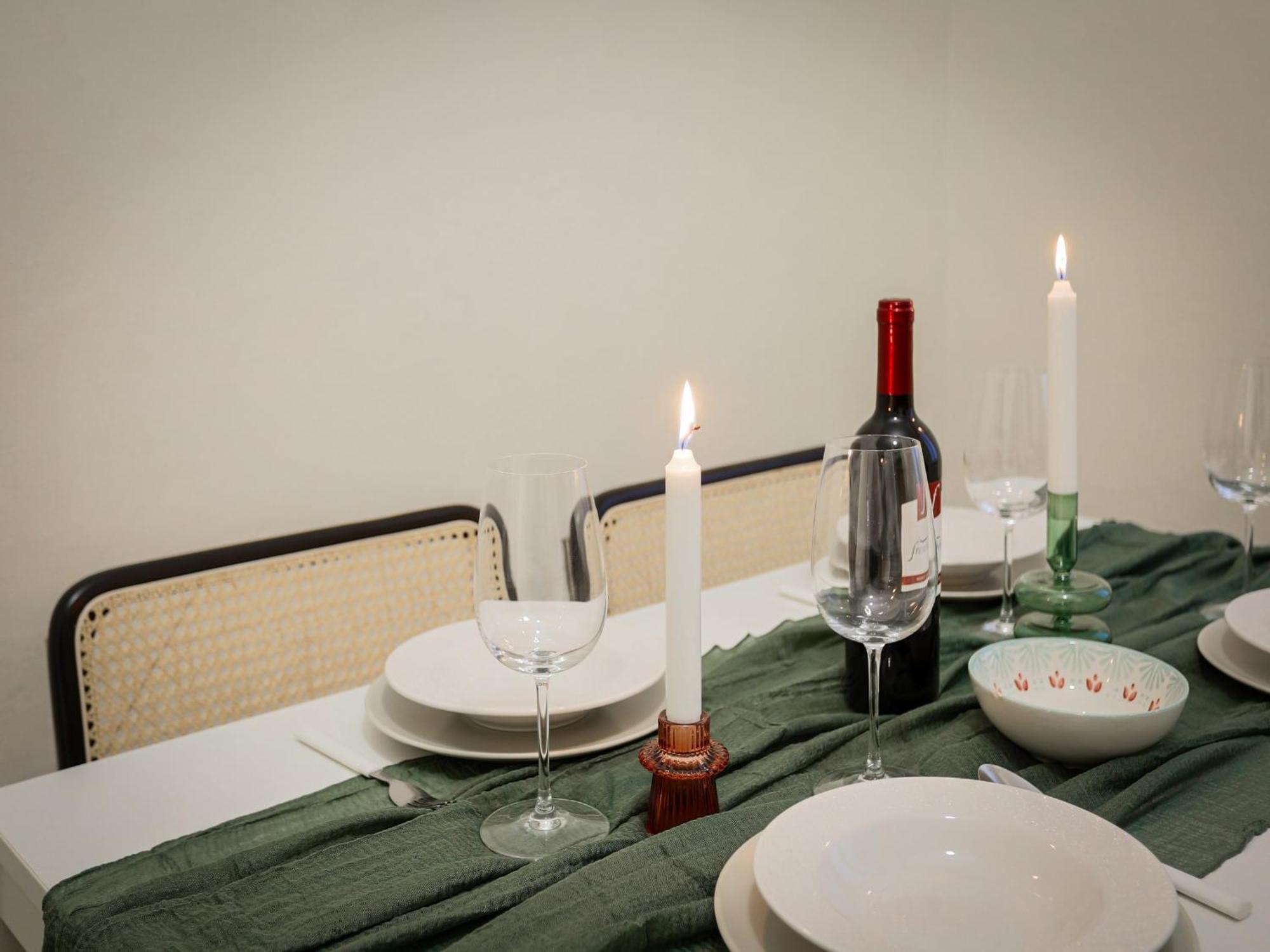 The Rent - Bright One Bedroom With Balcony In Moscova * Milan