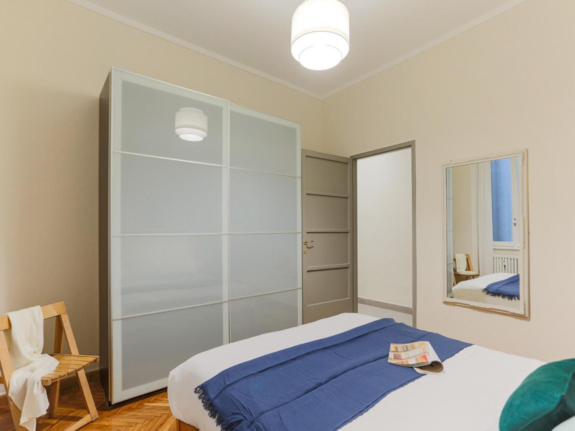 Apartment The Rent - Bright One Bedroom With Balcony In Moscova Milan