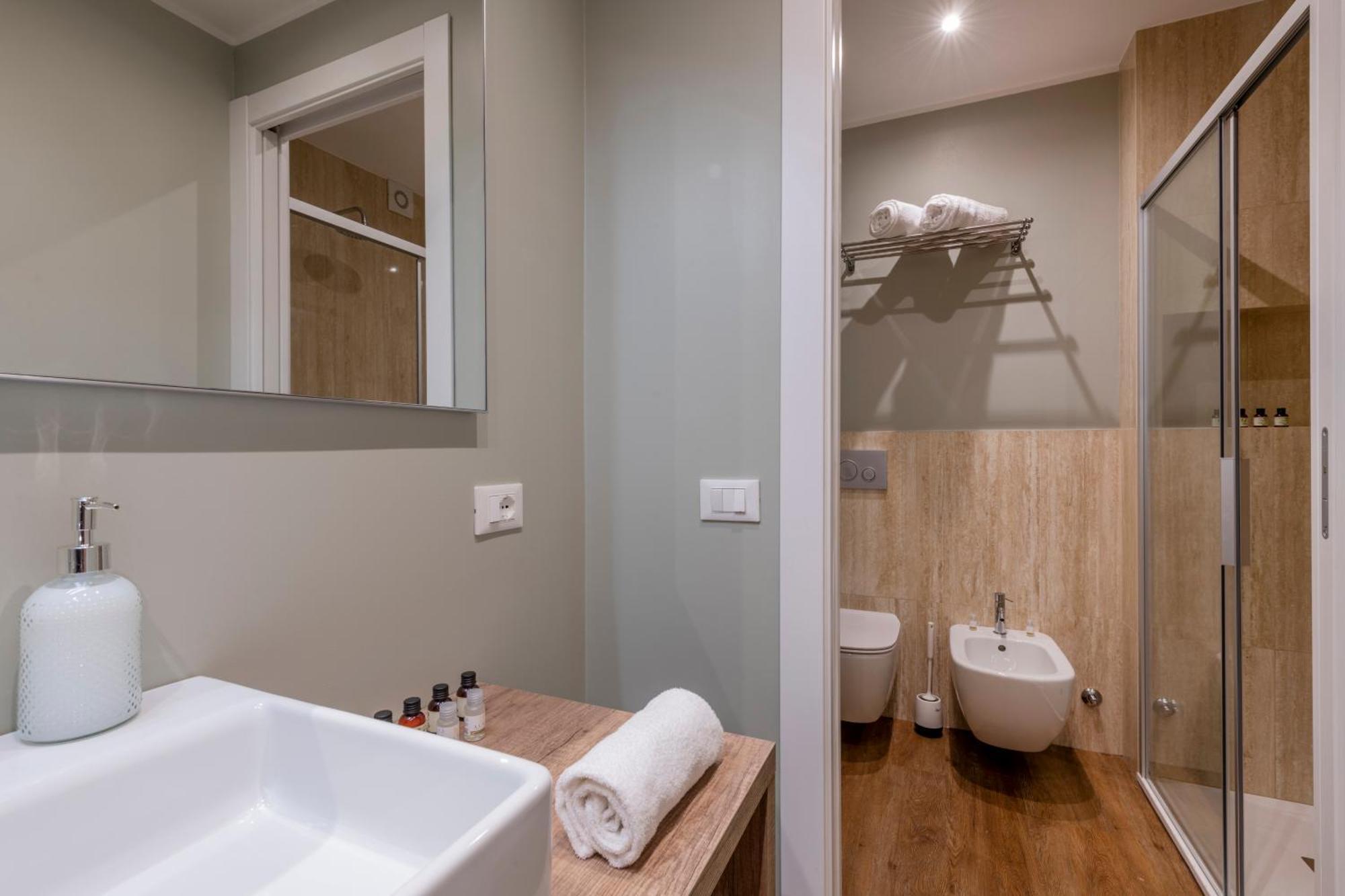 Citylife1 - Comfortable With Two Bedrooms Apartment *