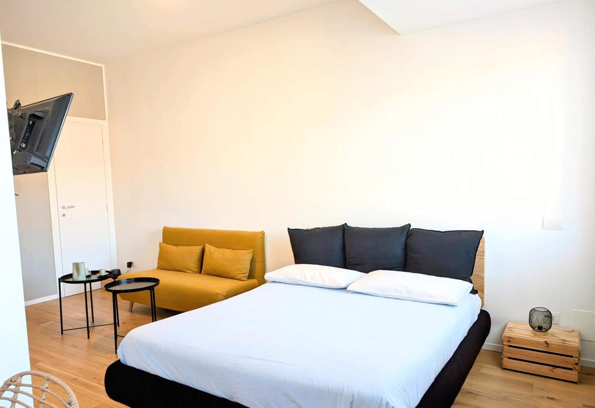 Apartment Dame Milan