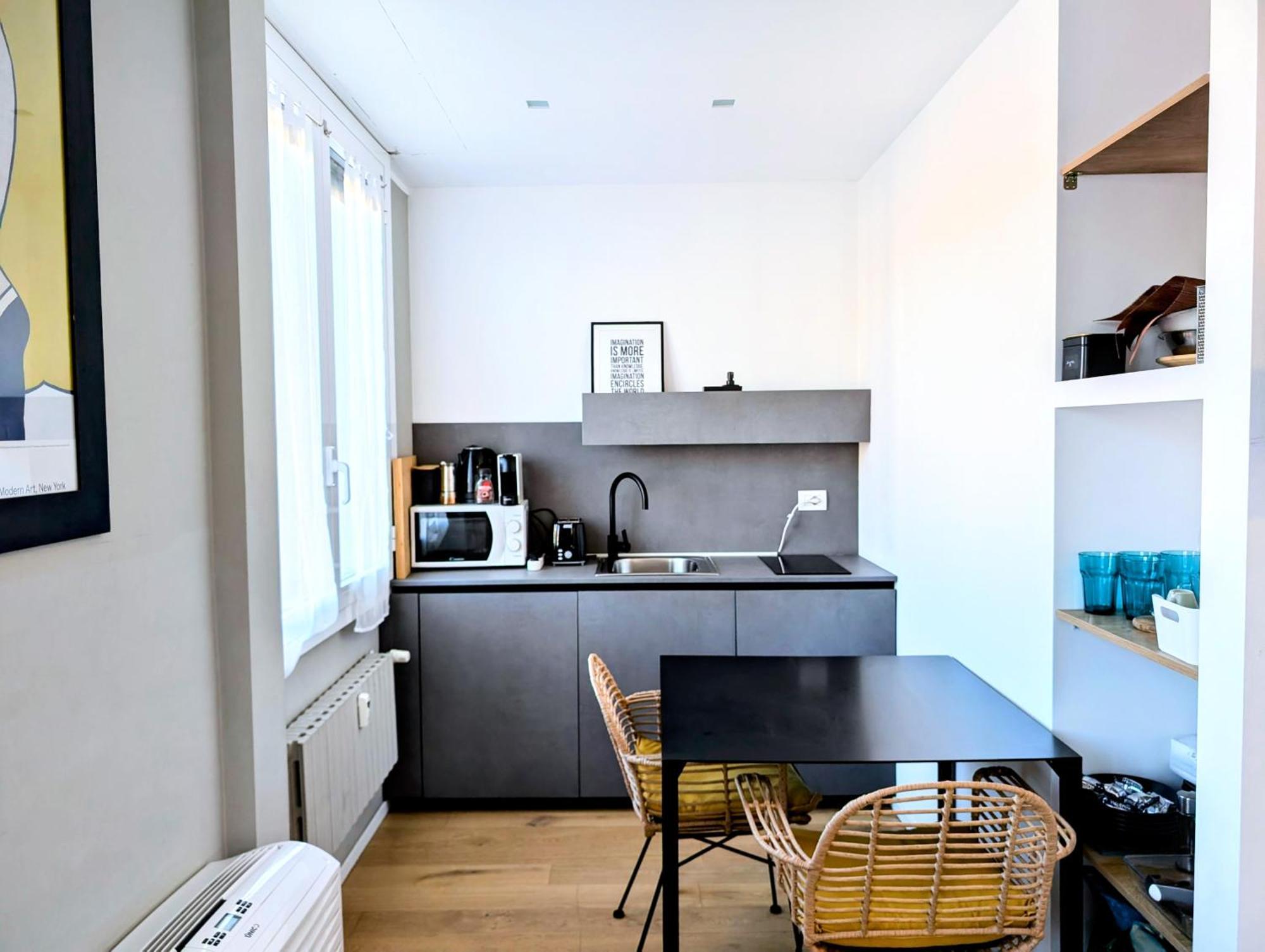 Dame Apartment