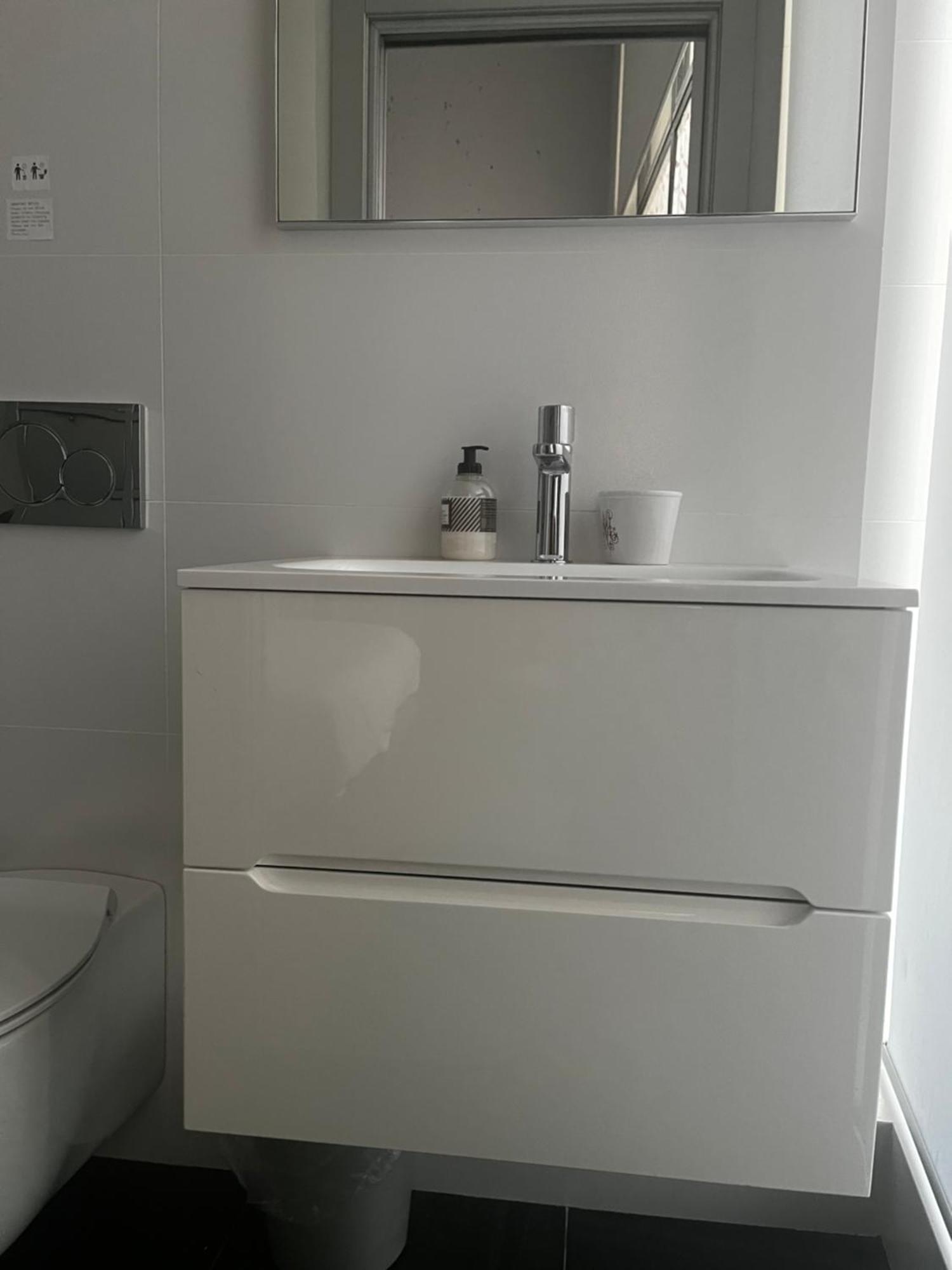 Bellissima Con Bagno Privato Citylife - Sempione Alloggio in famiglia *