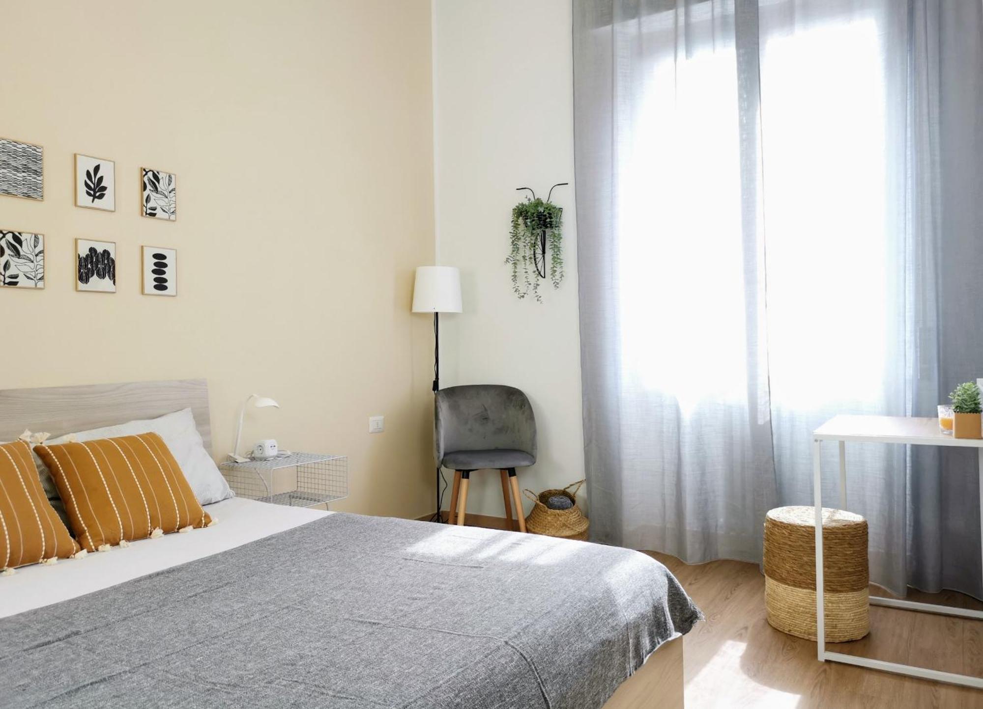 Apartment Casamilano 50 Meters From The Metro Milan