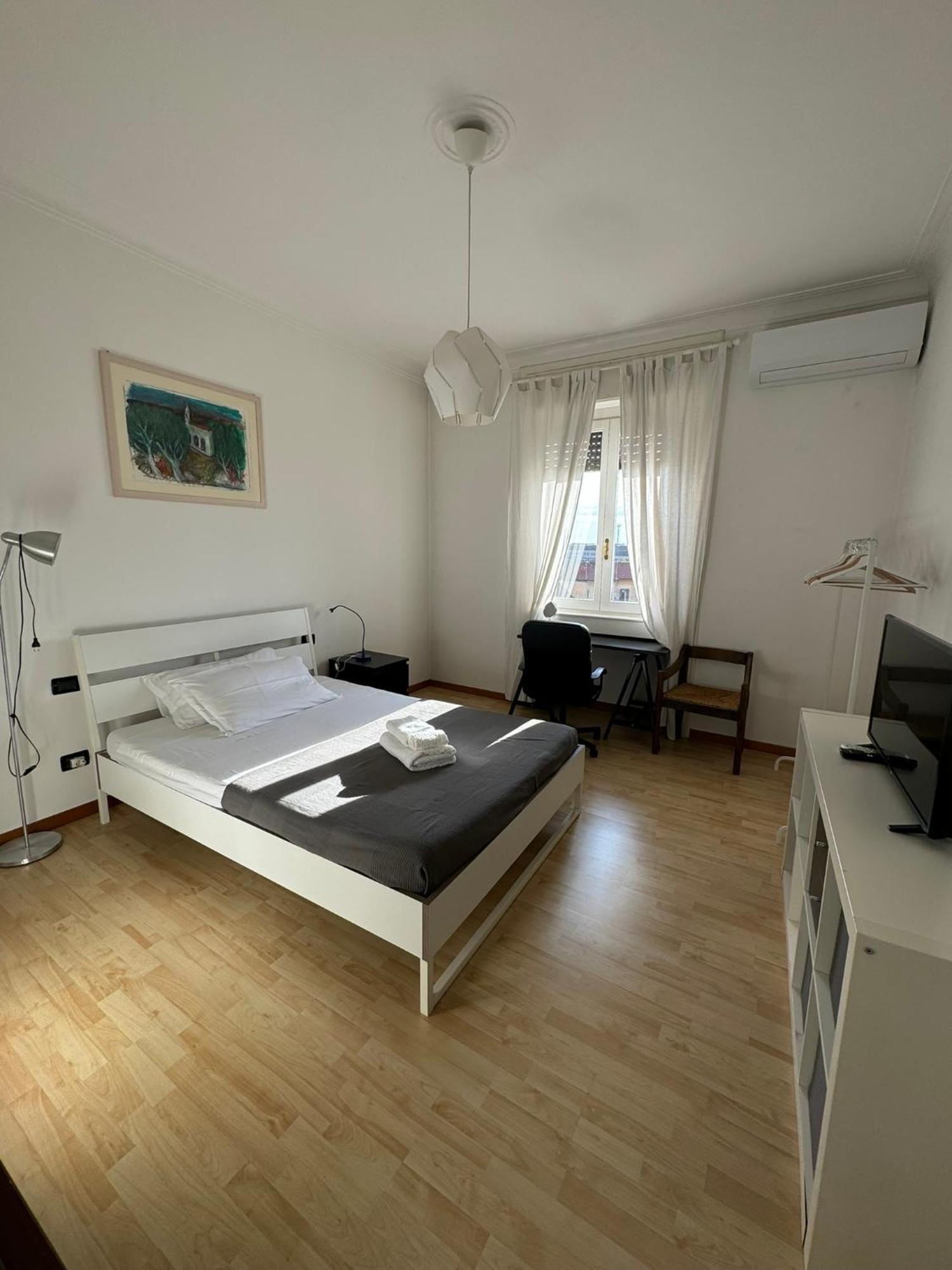 Trilocale Con Due Balconi A Isola Porta Nuova Apartment Milan