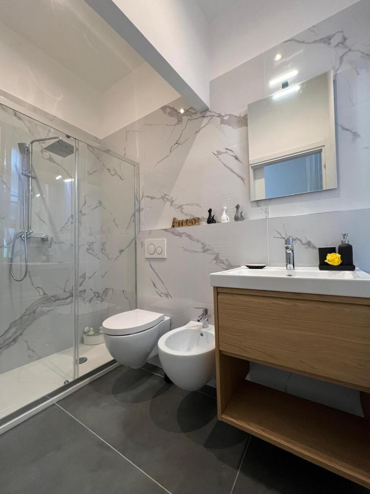 Apartment Carrara 23 Navigli Be Like! - Duomo Forum Bocconi Milan